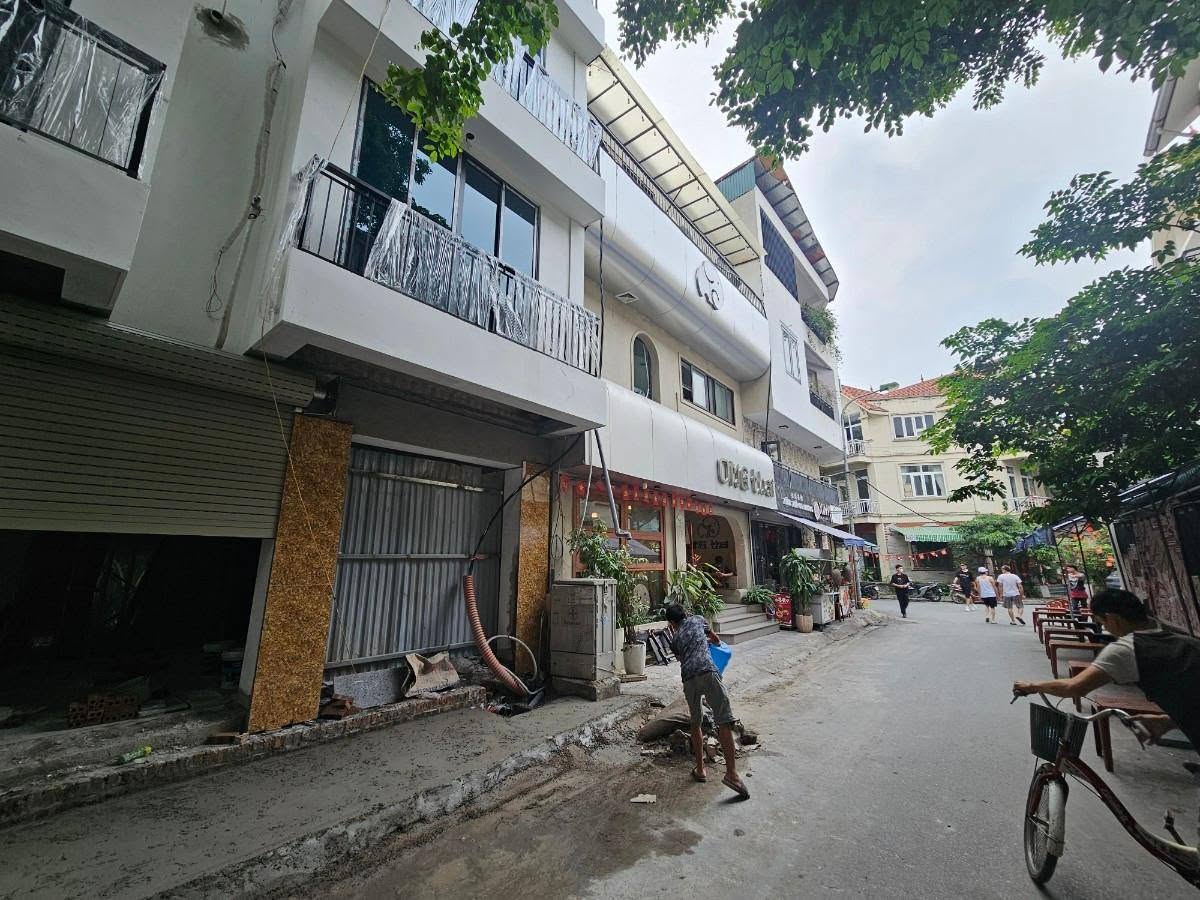 Thạch Bàn Long Biên 11 tỷ 55m Ngõ Thông Ô tô,sổ đỏ 3