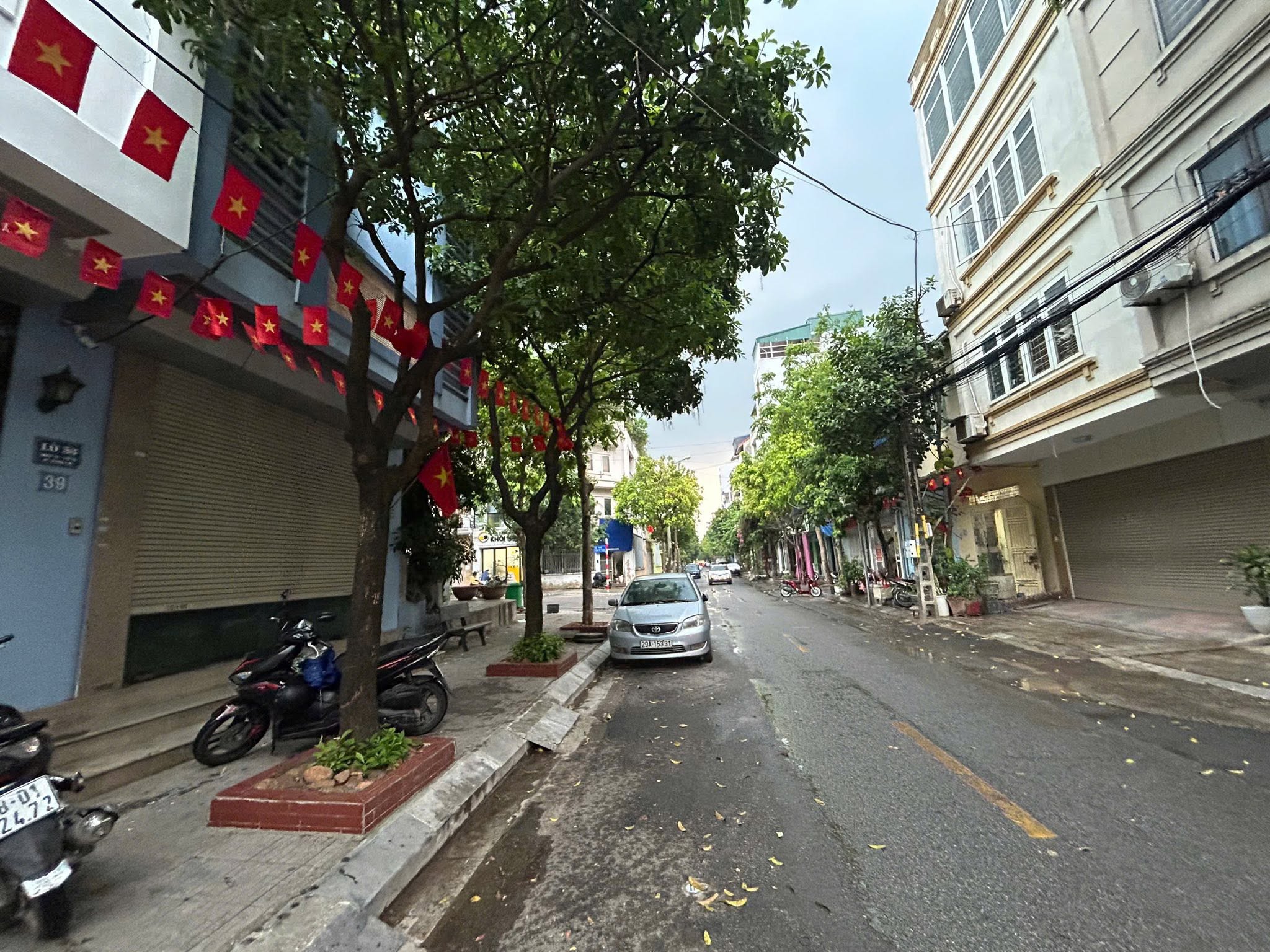 Nhà thật phố Trạm long Biên 11 tỷ 60m ngõ nông,gần sát phố 2