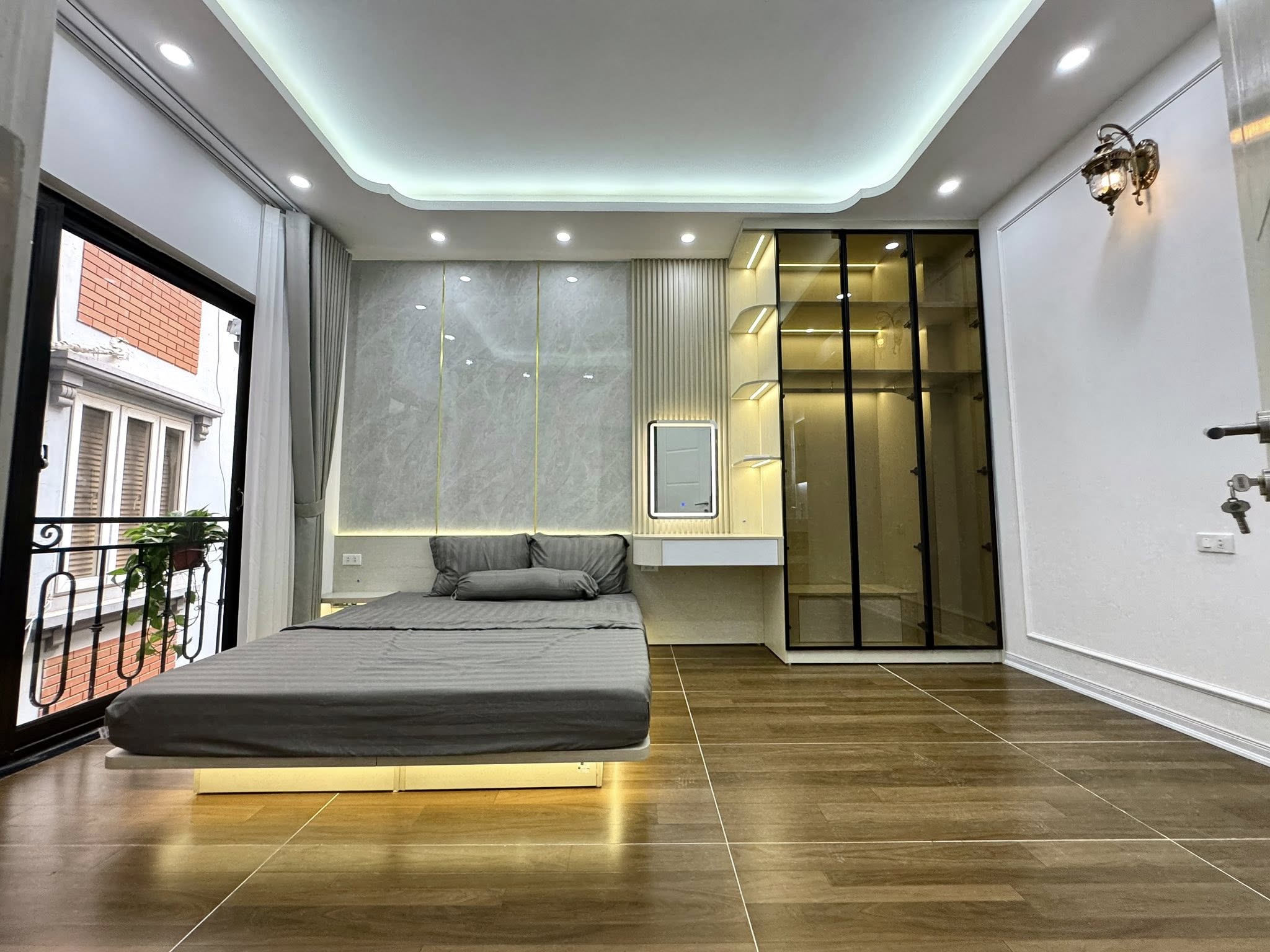 Cần bán Nhà ở đường Đê La Thành, Phường Kim Liên, Diện tích 35m², Giá 10.99 Tỷ