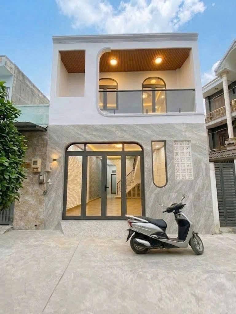 Bán nhà hẻm đường số 9, Bình Hưng Hòa dt 43,5m2 , 1 lầu, 2pn,3wc giá 3,68 tỷ