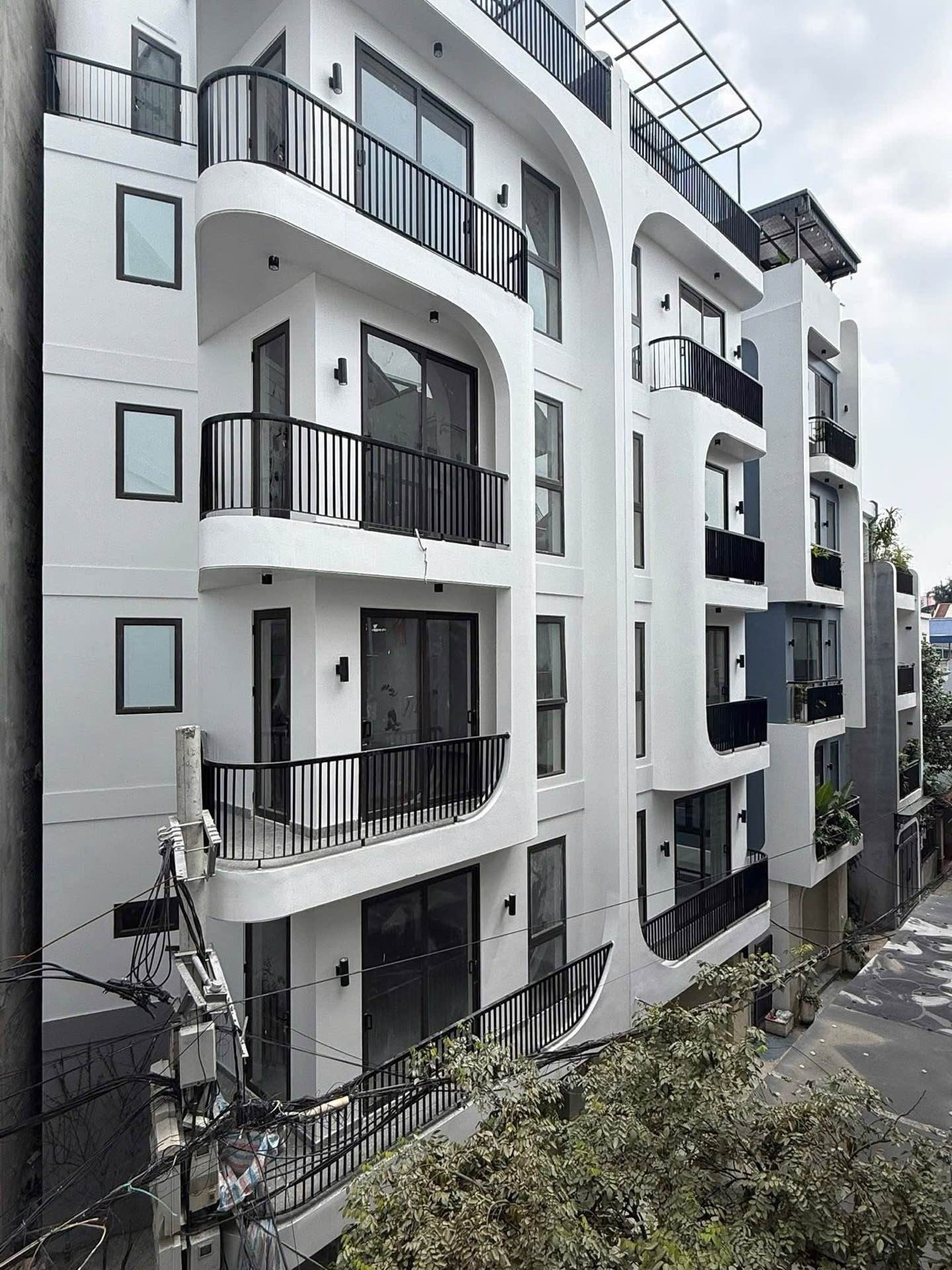 Tin thật Thạch Bàn, Long biên 10 tỷ 55m thang máy Ô tô tải đỗ cửa 5