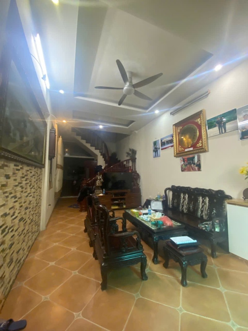 NHÀ NGỌC LÂM – LONG BIÊN  DIỆN TÍCH LỚN HIẾM 90m² – NGÕ THÔNG – 4 TẦNG CHẮC CHẮN 5