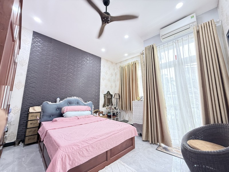 Bán nhà đường 160, Tăng Nhơn Phú A, Q9. Thủ Đức, TP HCM. DT 52m2, 2 tầng.  Giá 5,18  tỷ. 4