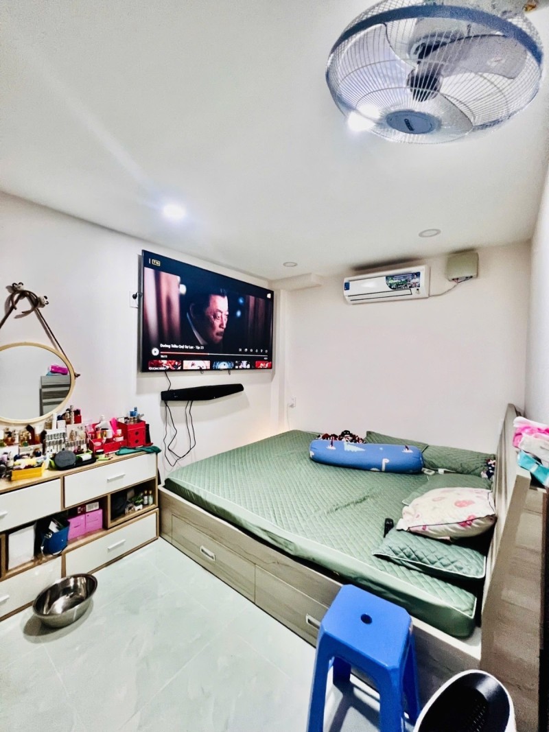 Bán nhà đường Số 11, Trường Thọ, Thủ Đức, TP HCM. DT 93m2 (4x24m), 2 tầng,  sổ hồng, giá 7.15  tỷ. 4
