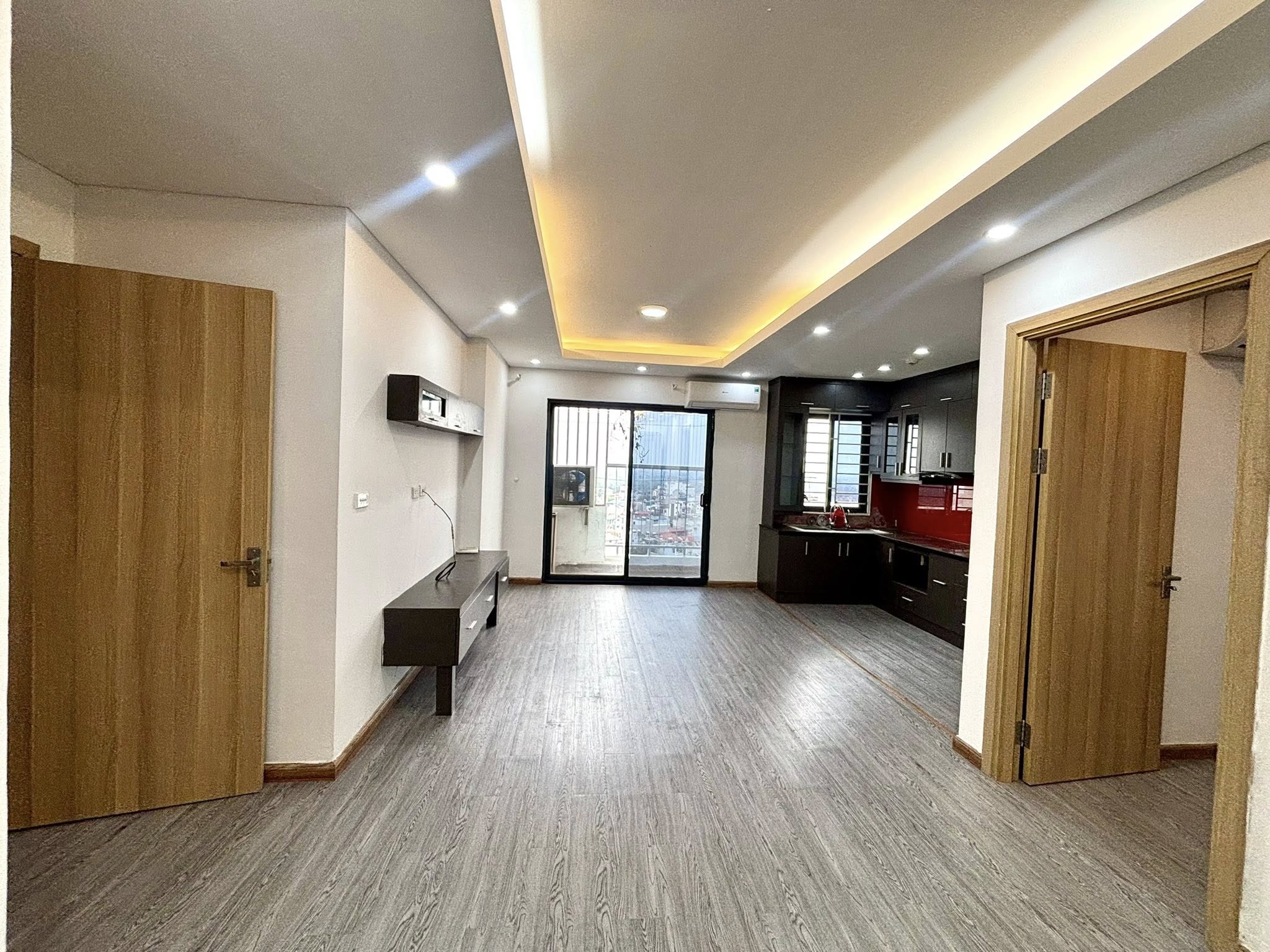 Cần bán chung cư  70m2, 2PN - 2VS tại Happy Star Tower, Việt Hưng, Long Biên chỉ 4,5 tỷ