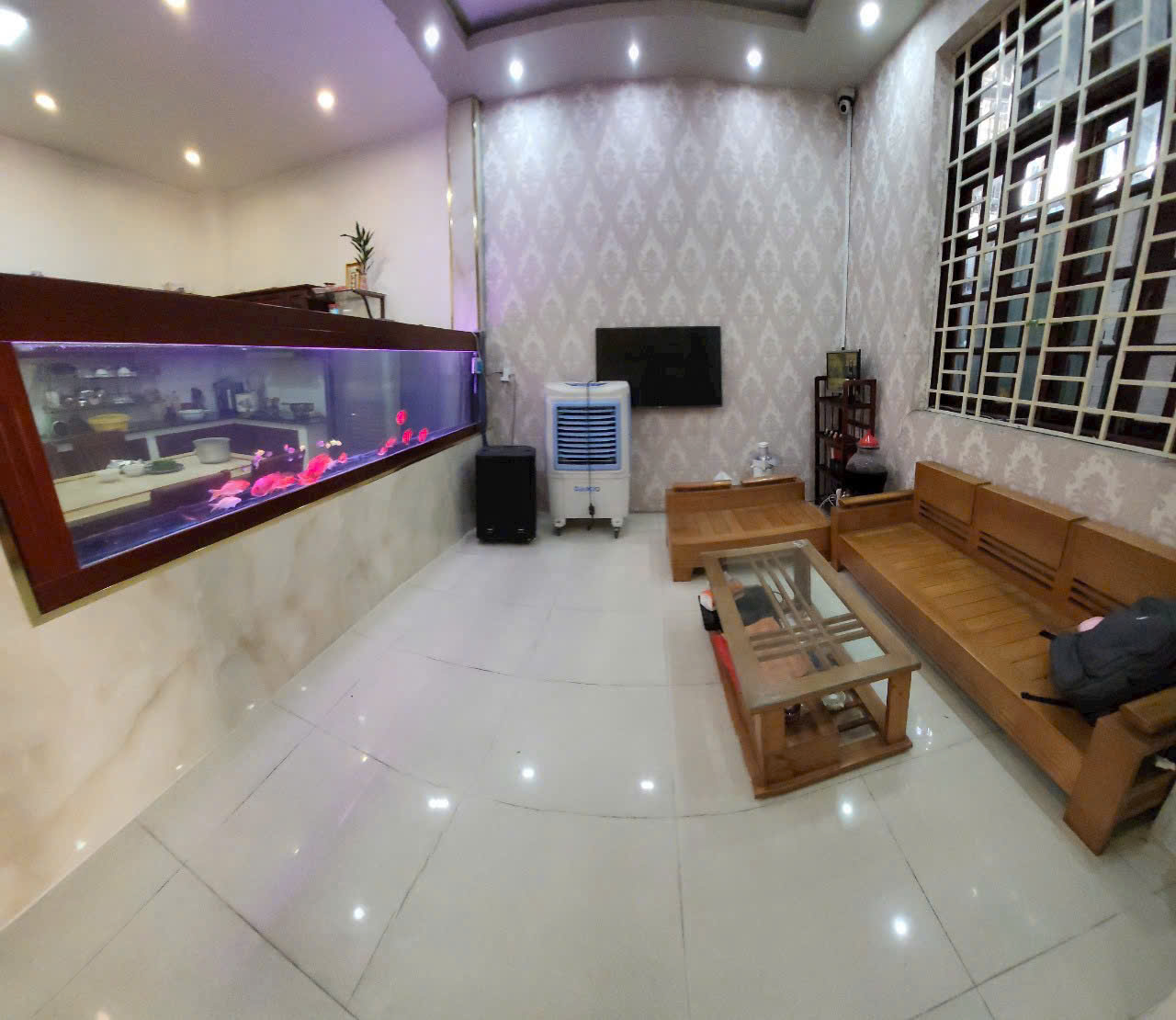 Chính chủ cần bán gấp nhà mặt tiền quận Bình Tân ngay Ngã tư bốn xã, 12x10m, 7 tỷ liên hệ Anh Dũng