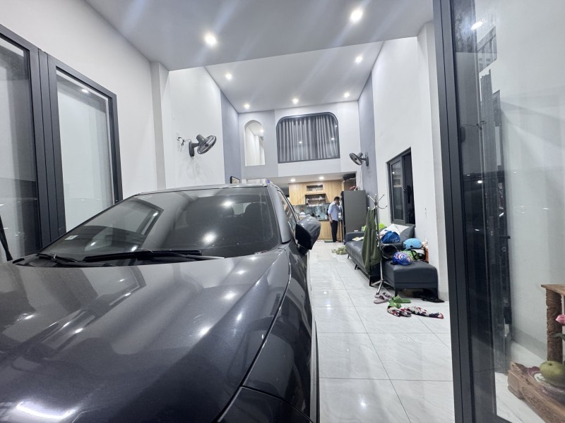 Bán nhà  đường Đình Phong Phú, Tăng Nhơn Phú B, Q9, TP HCM. DT 84m2, 2 tầng. Giá 6.55  tỷ.