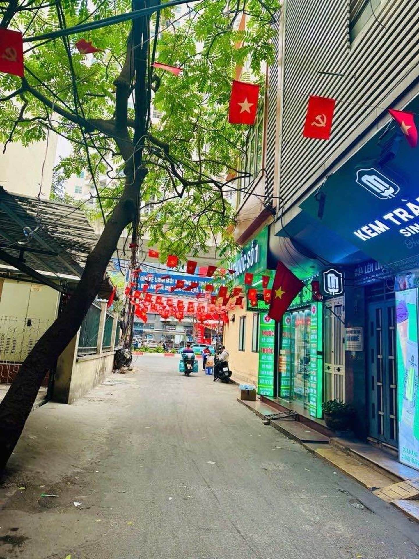Lô góc kinh doanh phố Bồ Đề Long Biên 12 tỷ 60m Ô tô kih doanh đỉnh 2