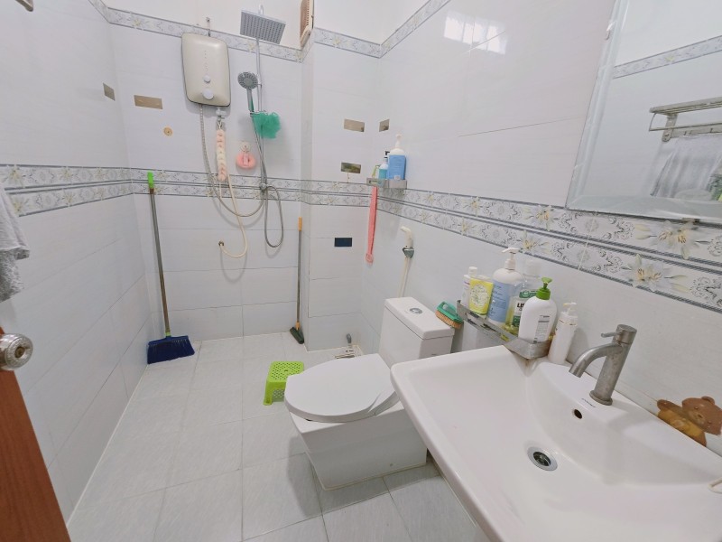 Bán nhà mặt phố đường Số 14, Phước Bình, Q9, Thủ Đức, TP HCM. DT 88m2, 3 tầng, giá 10,95  tỷ. 4