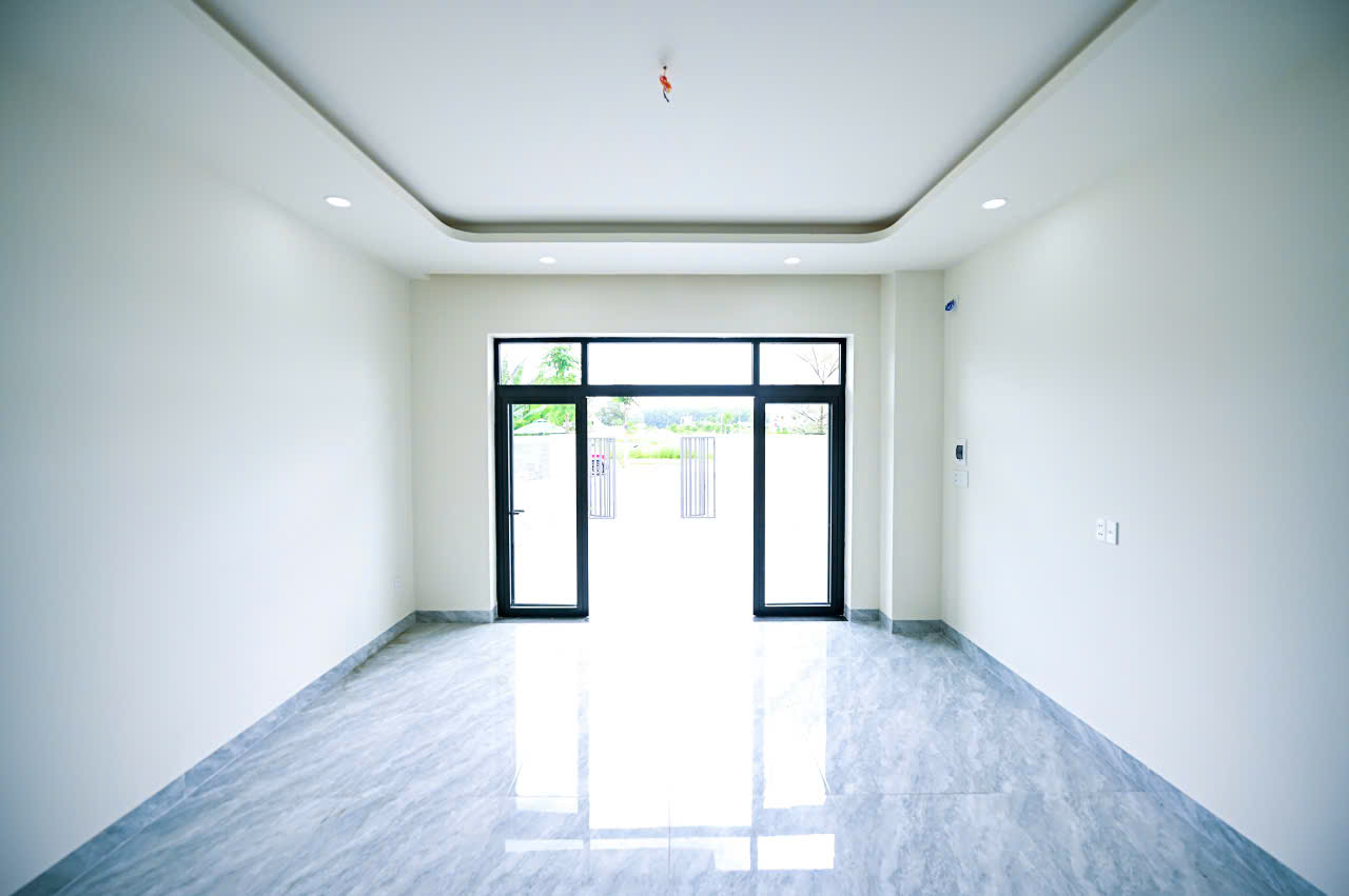Cần bán Nhà mặt tiền ĐT 746  Tân Uyên, Bình Dương, Diện tích 70m², Giá 2,3 Tỷ có shr 7