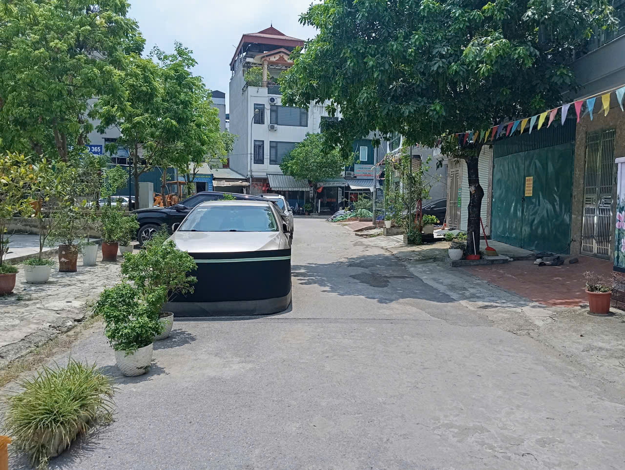 CC bán Gấp đất DV Hà Trì view công viên cạnh chợ Hà Đông 50m2 chỉ 11 tỷ. LH 0989626116