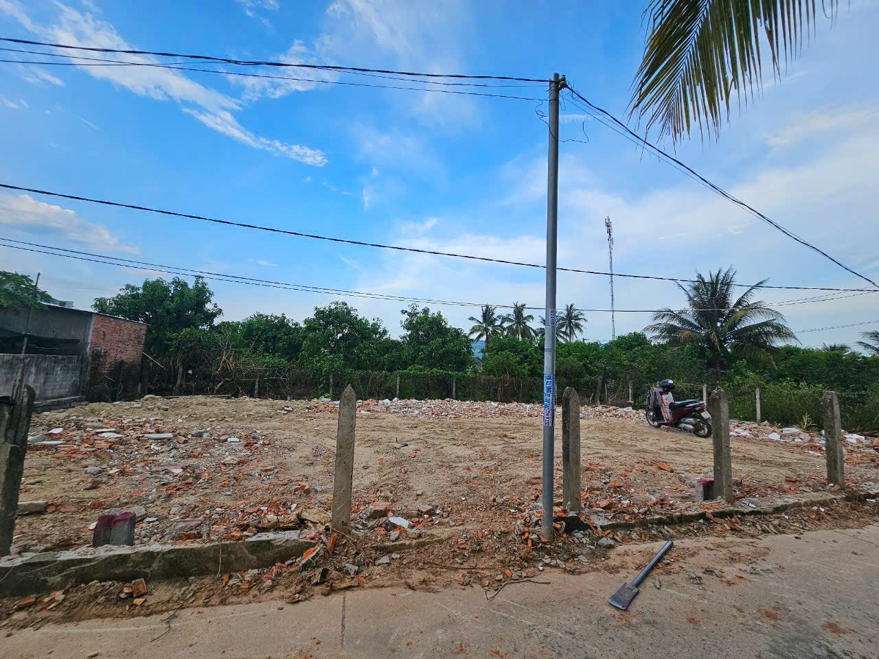 Bán đất Suối Tiên giá rẻ full thổ cư ngay đường vào khu du lịch Suối Tiên 3