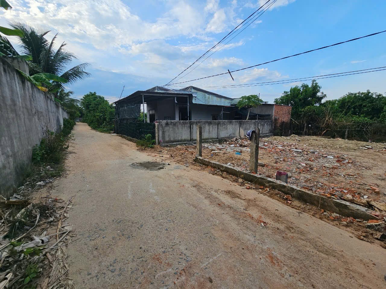Bán đất Suối Tiên giá rẻ full thổ cư ngay đường vào khu du lịch Suối Tiên 4