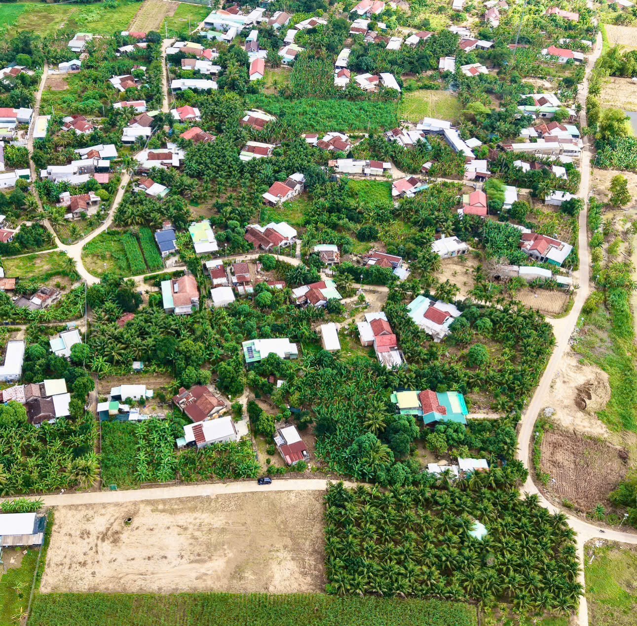 Bán đất Diên Phước giá rẻ mặt đường bê tông thông rộng 7m QH 23m 2