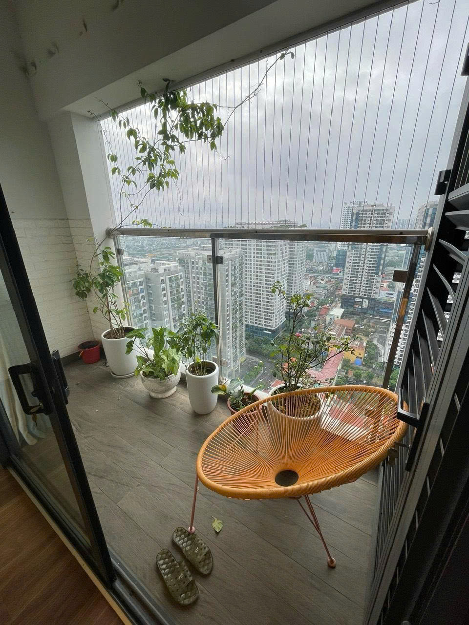 BÁN căn hộ Imperia Garden - 2 ngủ 70m2 full đồ - giá 7.x tỷ 5