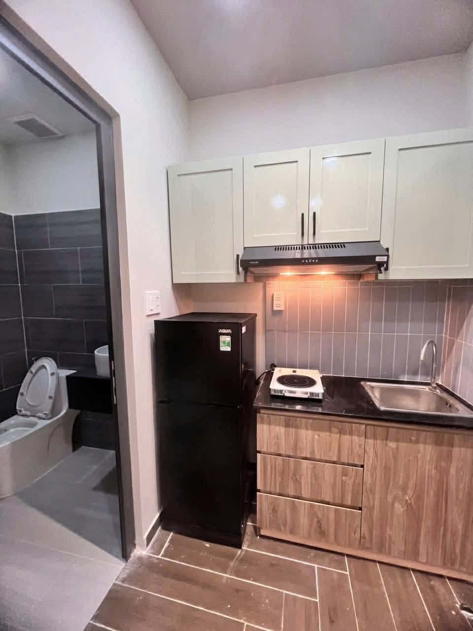 106m² ngang 7.9m - Nguyễn Gia Trí, đối diện ĐH Ngoại thương -  6PN doanh thu 40tr/tháng 11