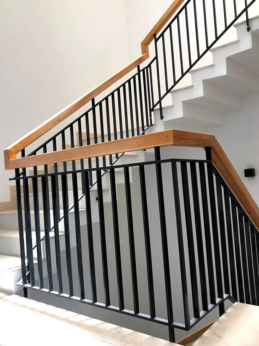 Cho thuê nhà, 103m2_ 5T; Hoàng Cầu, La Thành, Đặng Tiến Đông -23 tr 2