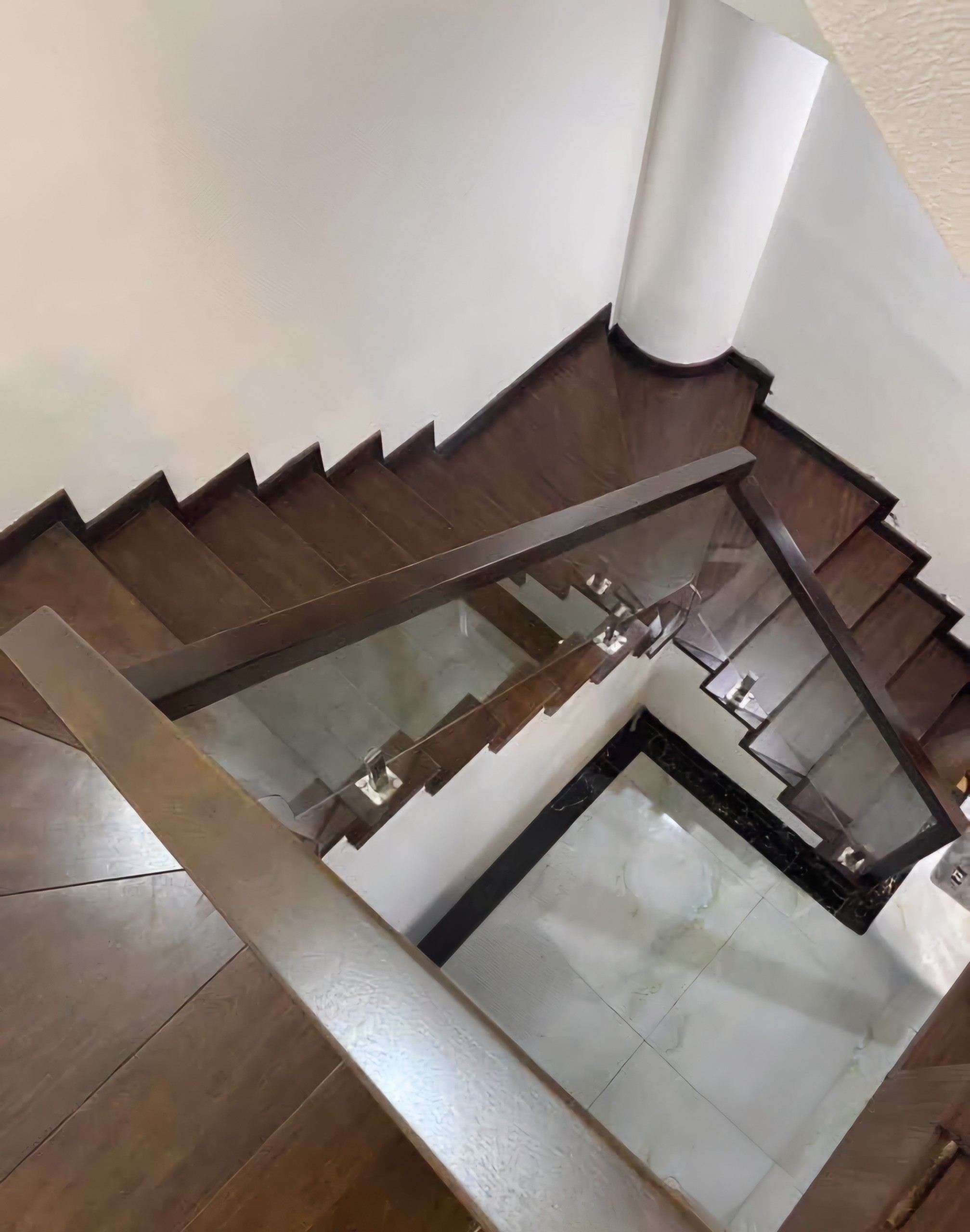 Cho thuê nhà, THANG MÁY, 106m2_ 6T; Nguyễn Thị Định, Hoàng Ngân -42 tr 3