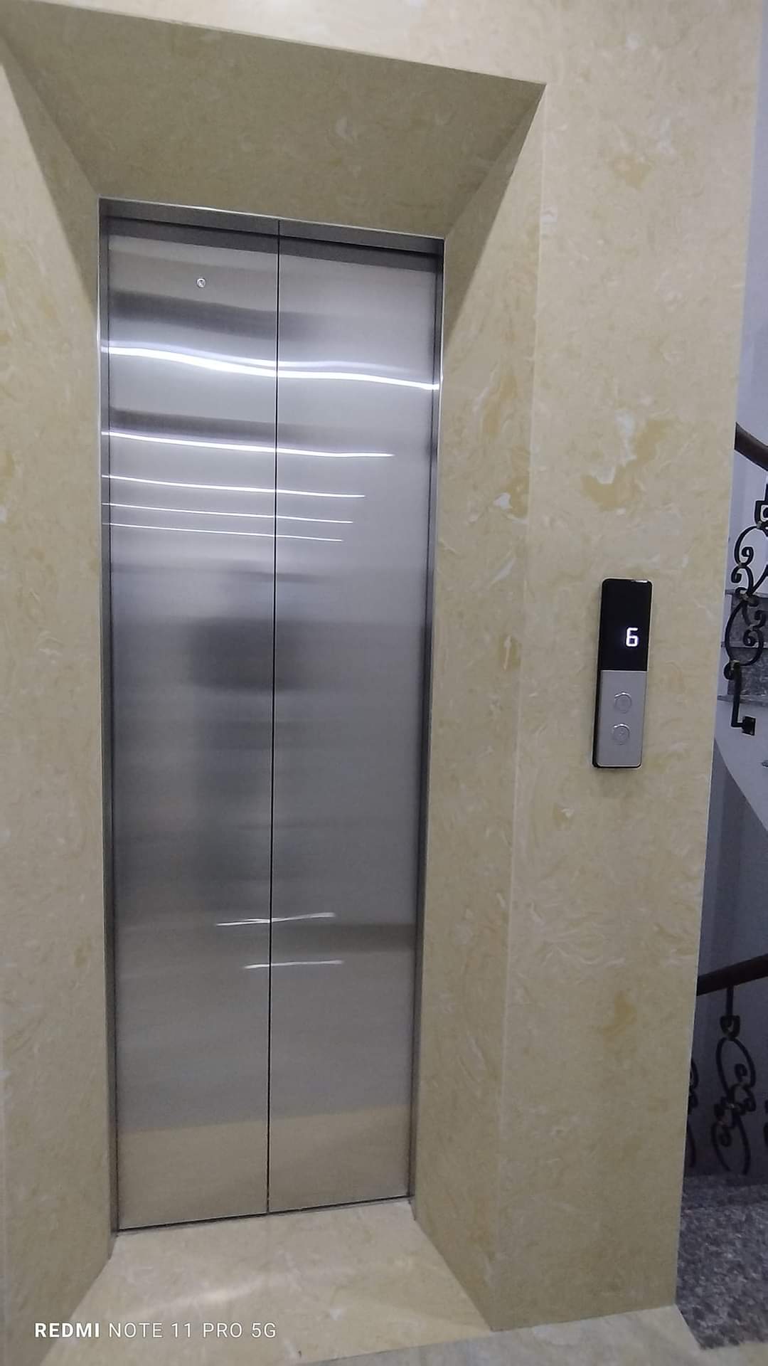 Cho thuê nhà, THANG MÁY, 104m2- 5.5T, Nguyễn Trãi, Vũ Tông Phan -43 tr 4