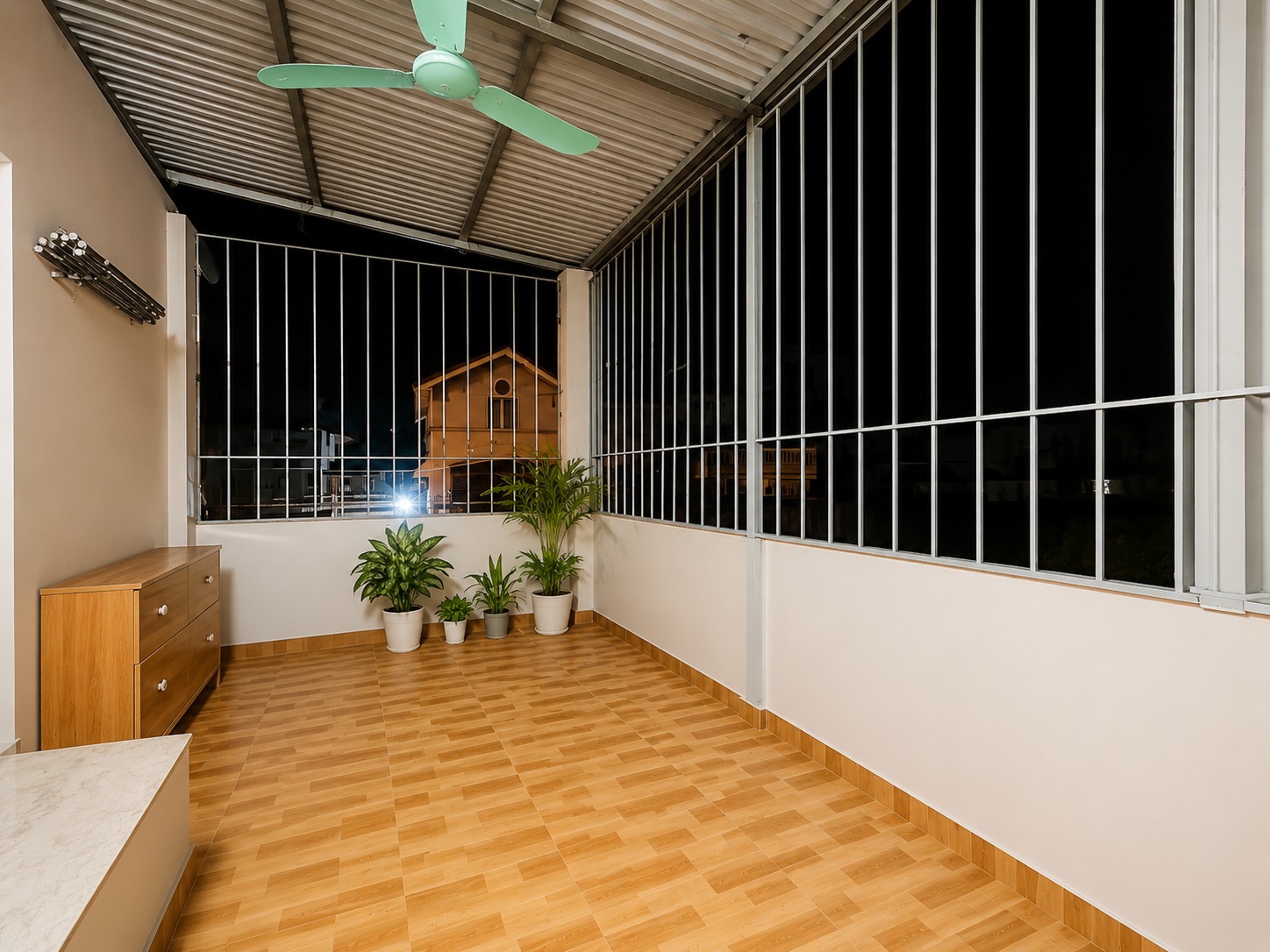 PHÚC LỢI – NHÀ 50M², Ô TÔ ĐỖ CỔNG, GIÁ CHỈ NHỈNH 8,X TỶ 4