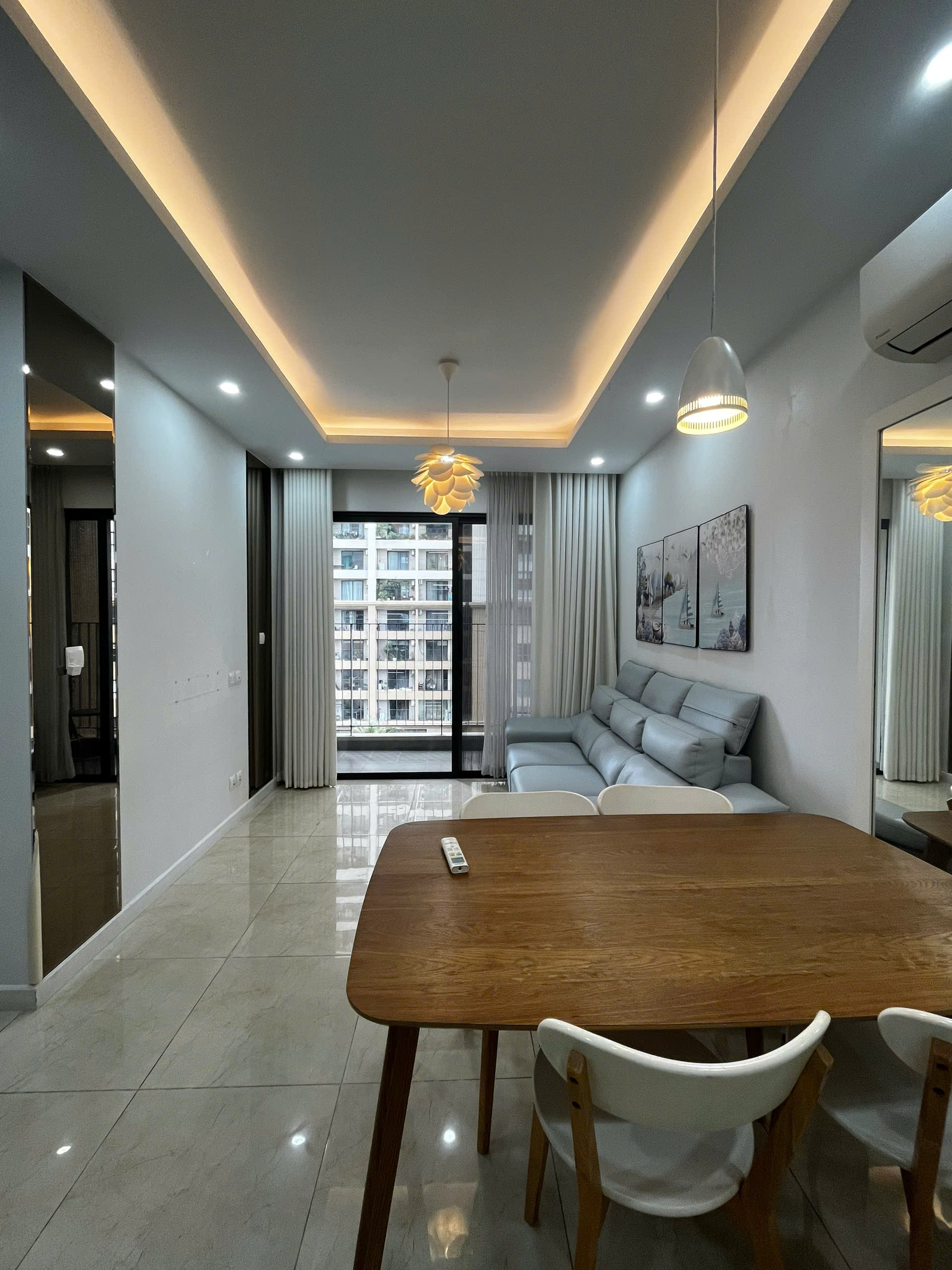 Bán căn hộ 2PN Vinhomes D'Capitale 76m2, view phố giá 8.3 tỷ 5