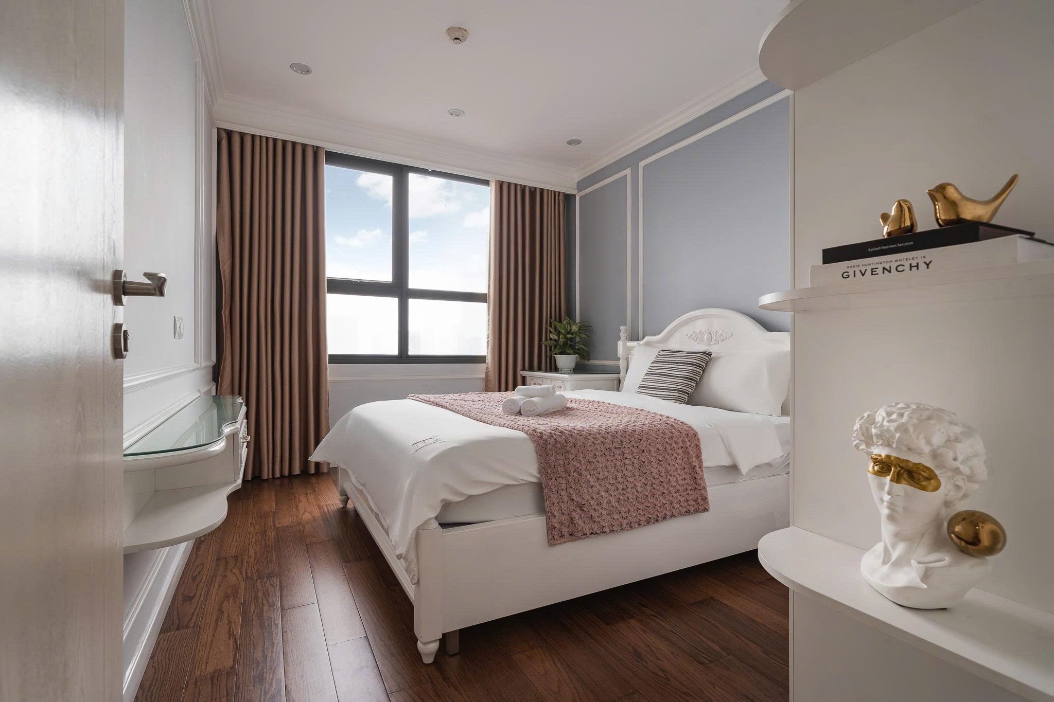 Bán căn 2PN-76m2 rộng rãi tại Vinhomes D'Capitale, giá 8.3 tỷ 5