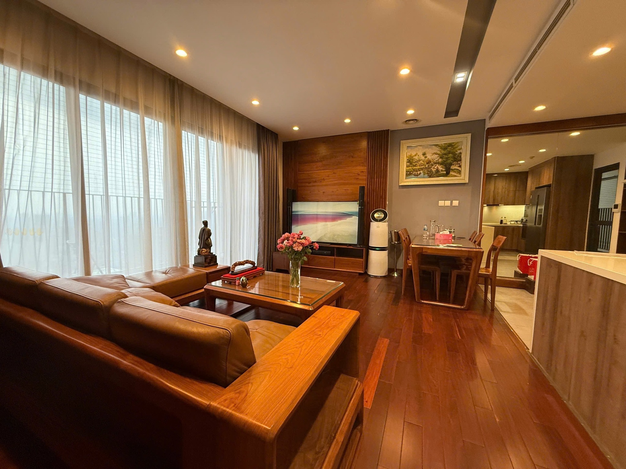 Bán căn hộ 3PN-100m2 view phố tòa C6 D'Capitale Trần Duy Hưng, giá tốt