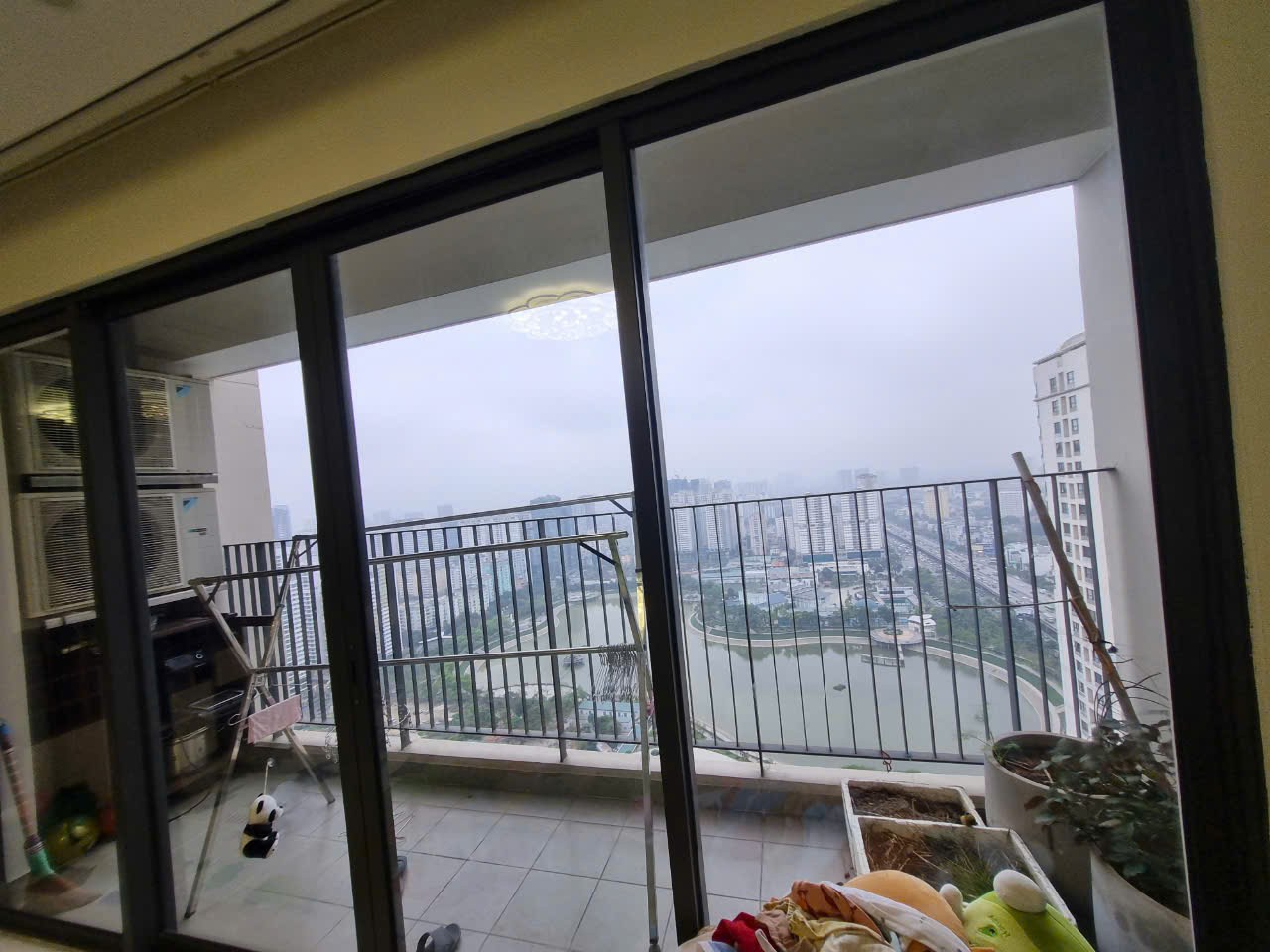 Bán căn hộ 3PN-95m2 tại VINHOMES D'CAPITALE, view hồ, full nội thất, giá 11.8 tỷ 5