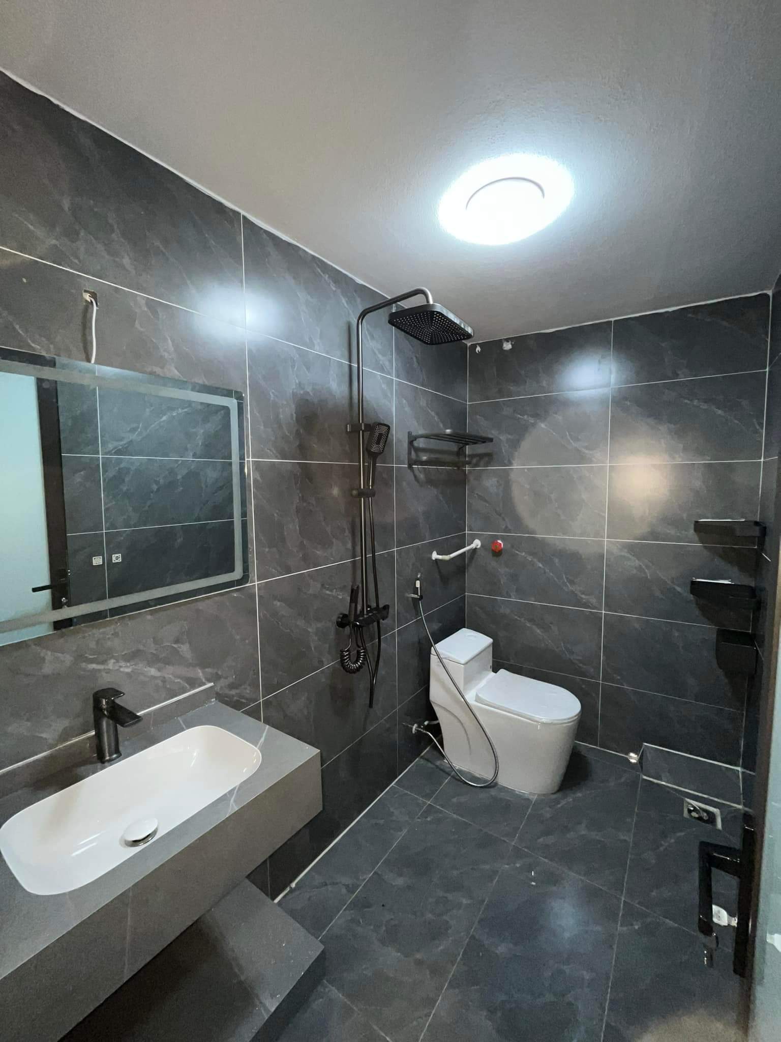 Tôi cho thuê nhà, Thái Hà, Tây Sơn, Láng Hạ, Đống Đa; 238m2* 2T -33 tr 2