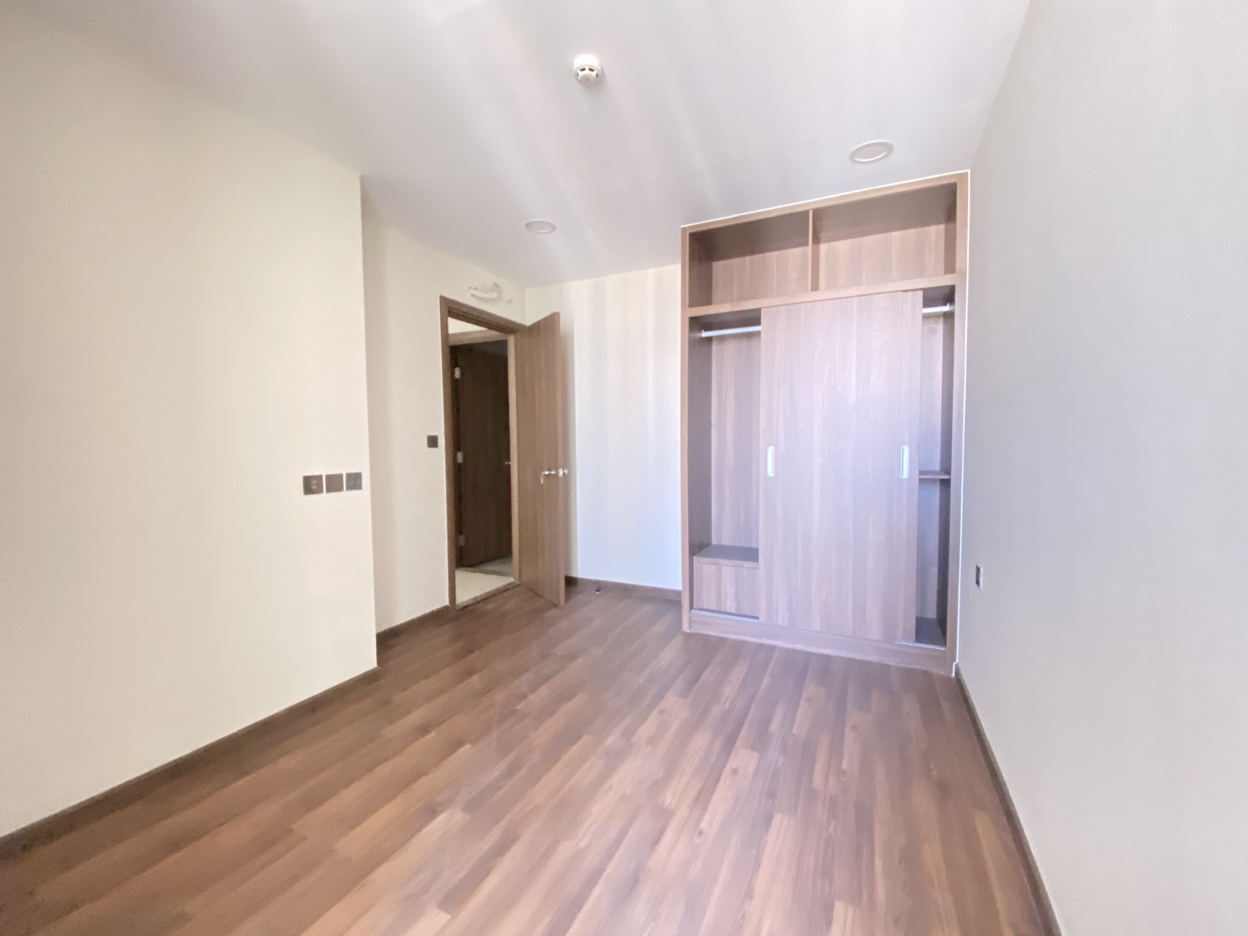 Căn 2PN full nội thất giá tốt tại De Capella Quận 2