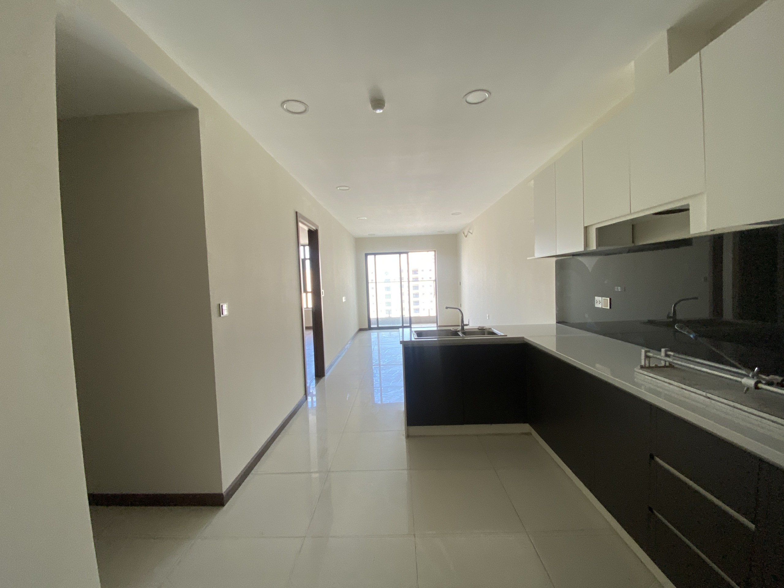 Căn 2PN full nội thất giá tốt tại De Capella Quận 2 4