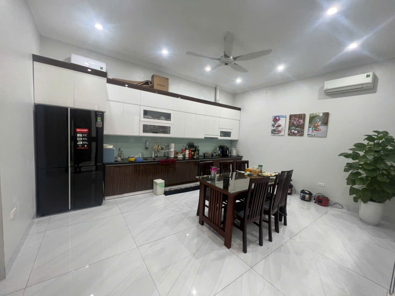 Cho thuê gấp giá rẻ mặt phố Hoàng Hoa Thám 88m, tầng 2, mặt tiền 4.2m, 8.5 tr/th Ba Đình. 3