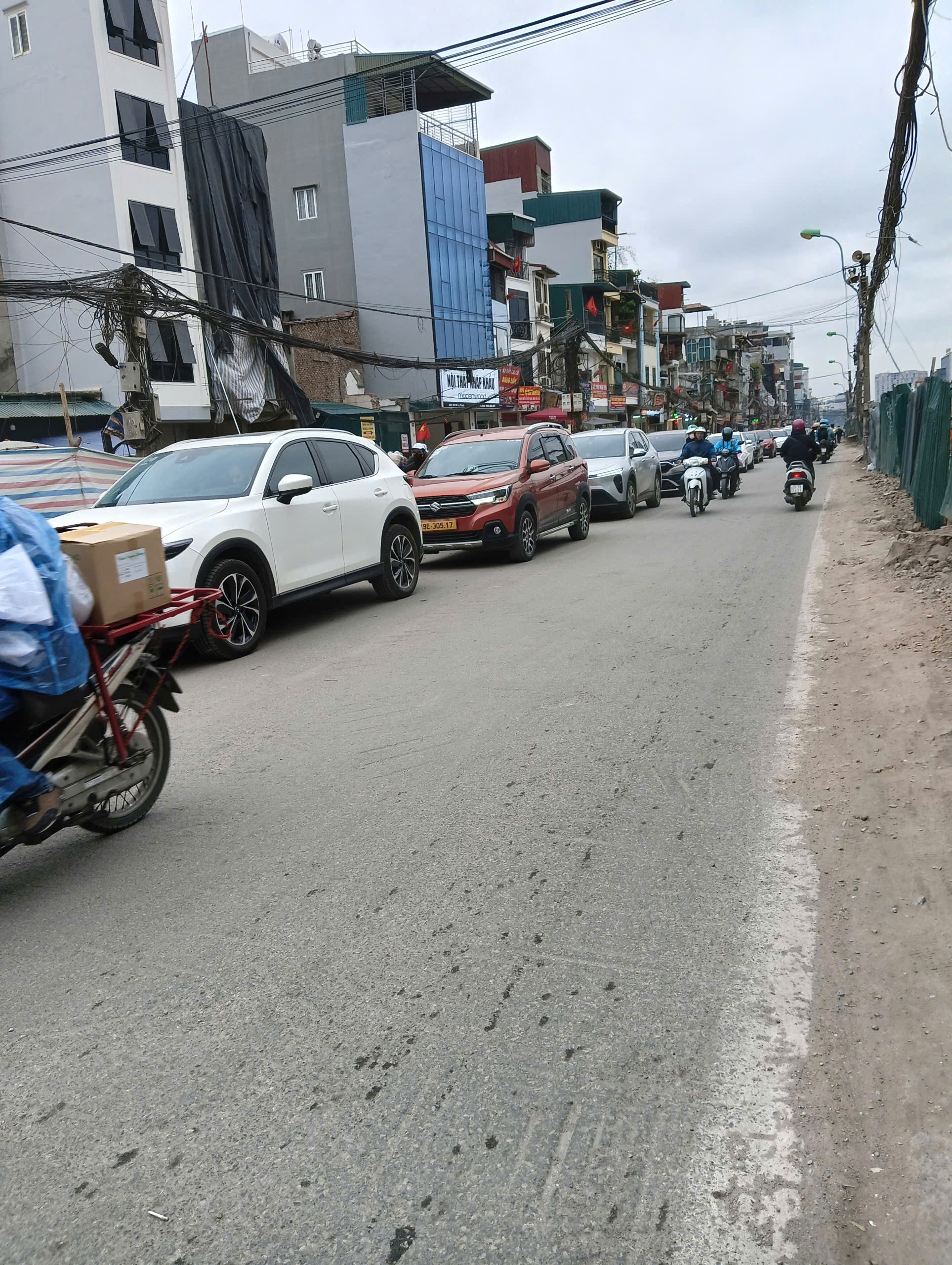 Vị trí Kim Cương nhà mặt phố Phường. Việt Hưng  - Long Biên