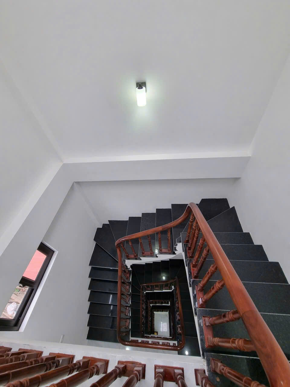 Cho thuê nhà, Trung Hòa, Vũ Phạm Hàm, Trần Kim Xuyến; 121m2* 4T -38 tr 4