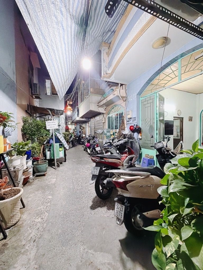 BÁN NHÀ HẺM XE HƠI- NGANG 6.2M- 76.3M2 CHỈ 7.5T- NGAY TRƯỜNG TĂNG BẠT HỔ- Đ.ĐOÀN VĂN BƠ- TRỤC 5