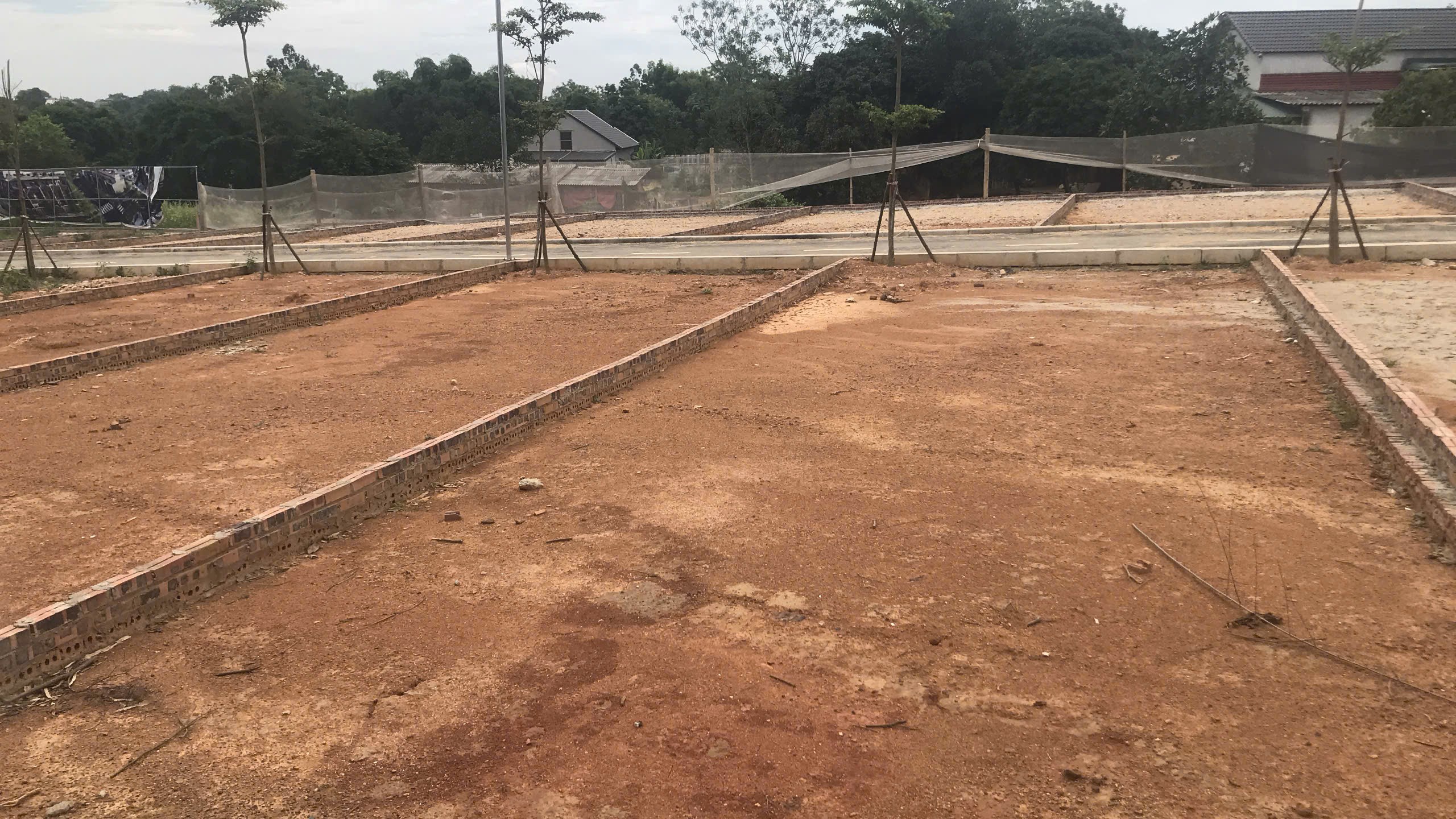Bán lô đất 2 mặt tiền 81m2 Cổ Đông, Hòa Lạc giá 2 tỷ 7 2
