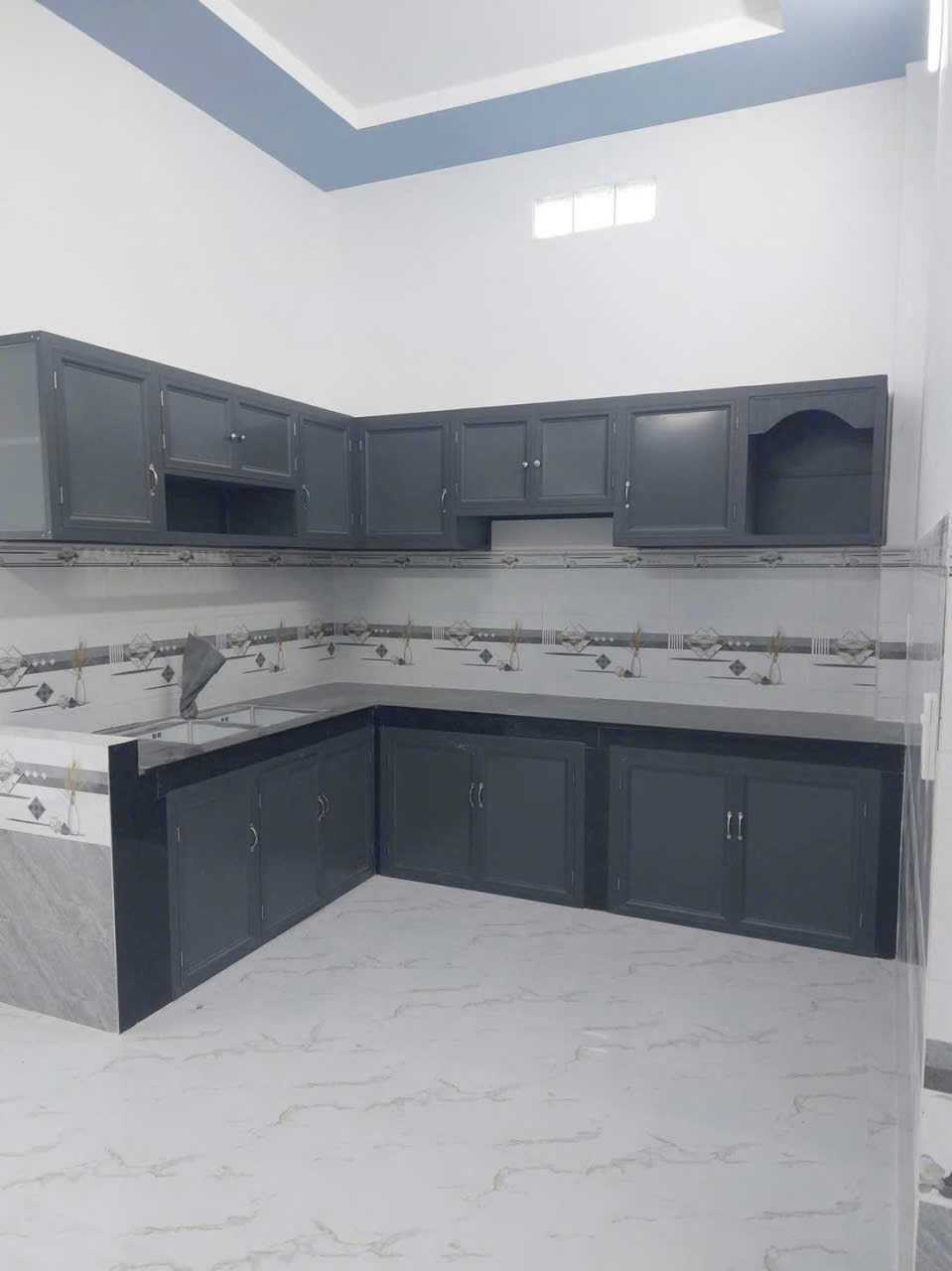 Bán nhà mới xây mt đường 411, Phước Vĩnh An dt 235m2 ( 128m2 thổ) 1 lửng, 3pn,2wc giá 3,3 tỷ 4