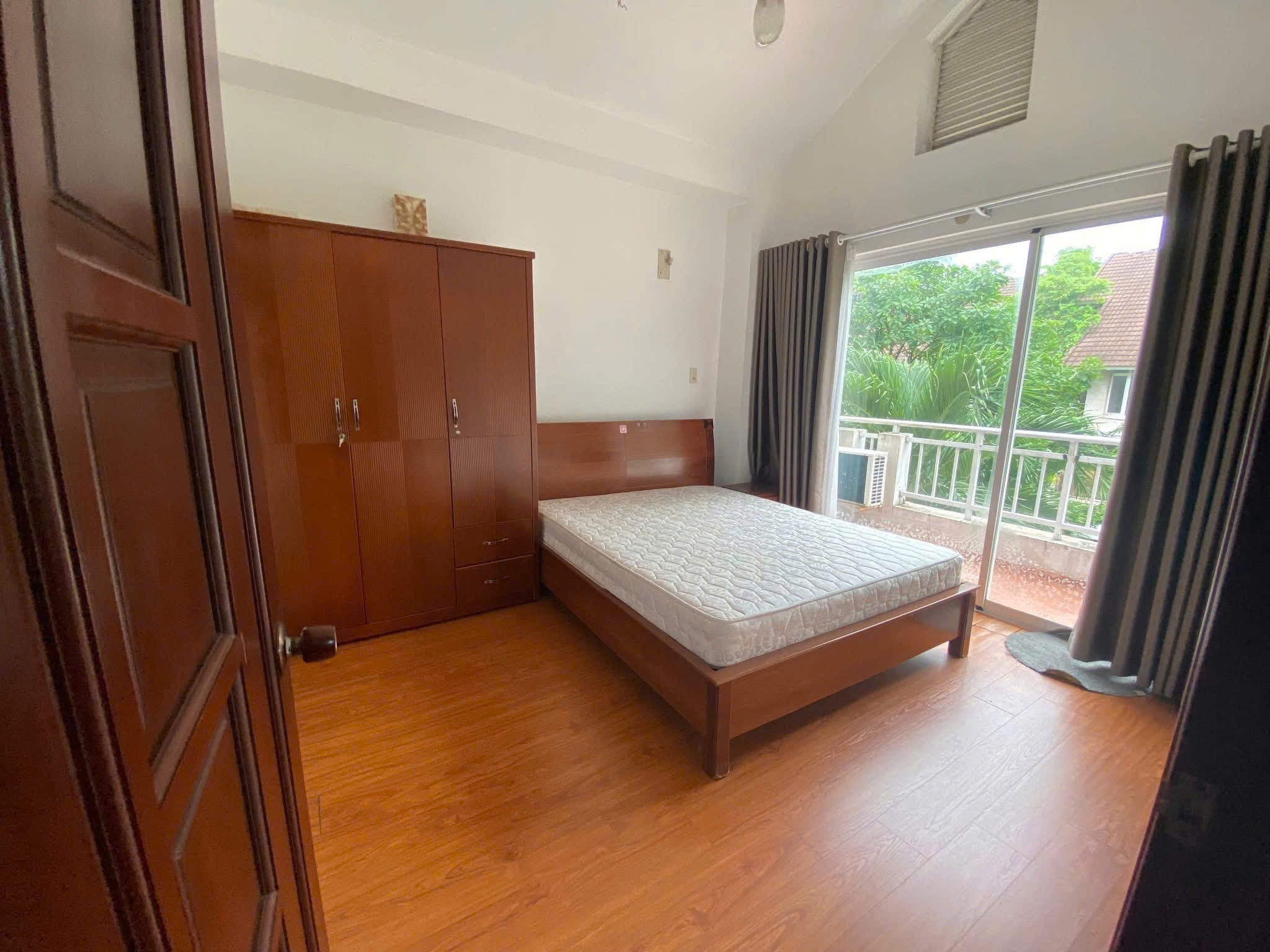 Cho thuê Biệt thự Quận 9, Hồ Chí Minh, Diện tích 200m², Giá 16 Triệu/tháng 4
