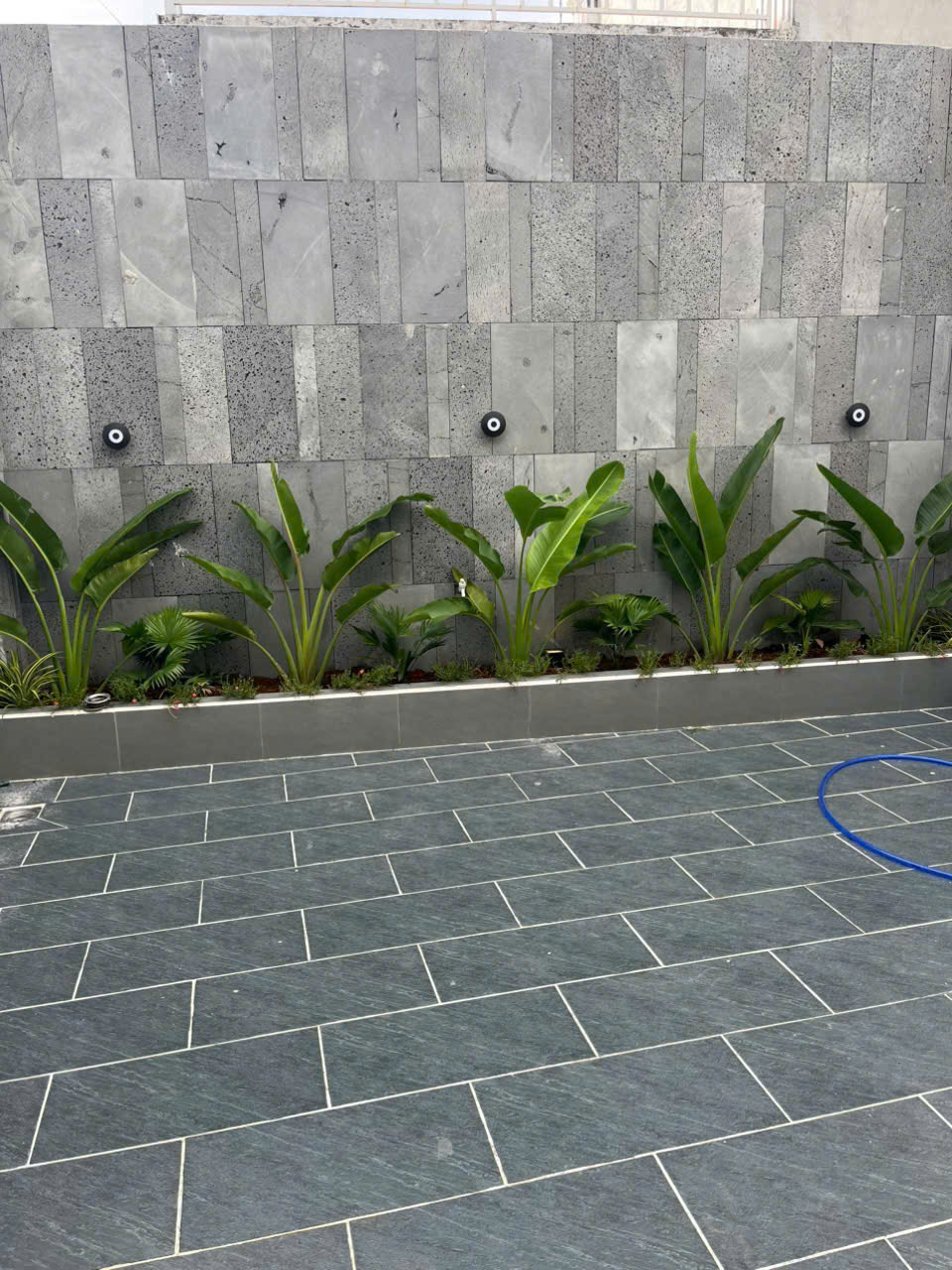 Bán 2 nhà mới xây gần chợ đình Mỹ Hạnh Bắc dt 150m2 full thổ 1 lầu 4pn,5wc hướng Nam giá 2,9 tỷ / c 14