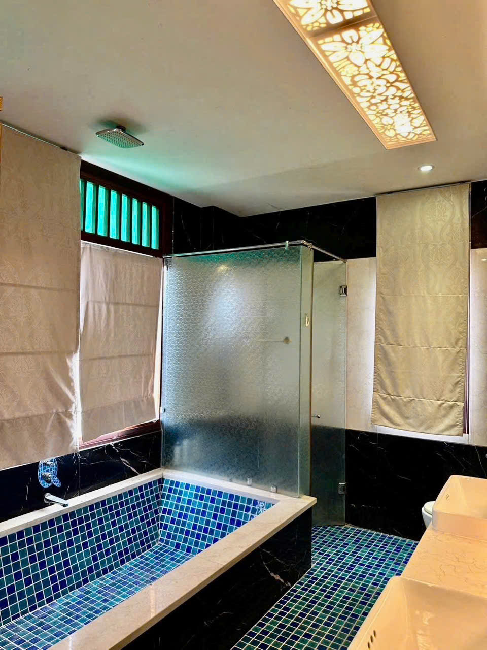 Cho thuê Biệt thự Quận 7, Hồ Chí Minh, Diện tích 240m², Giá 75 Triệu/tháng 3