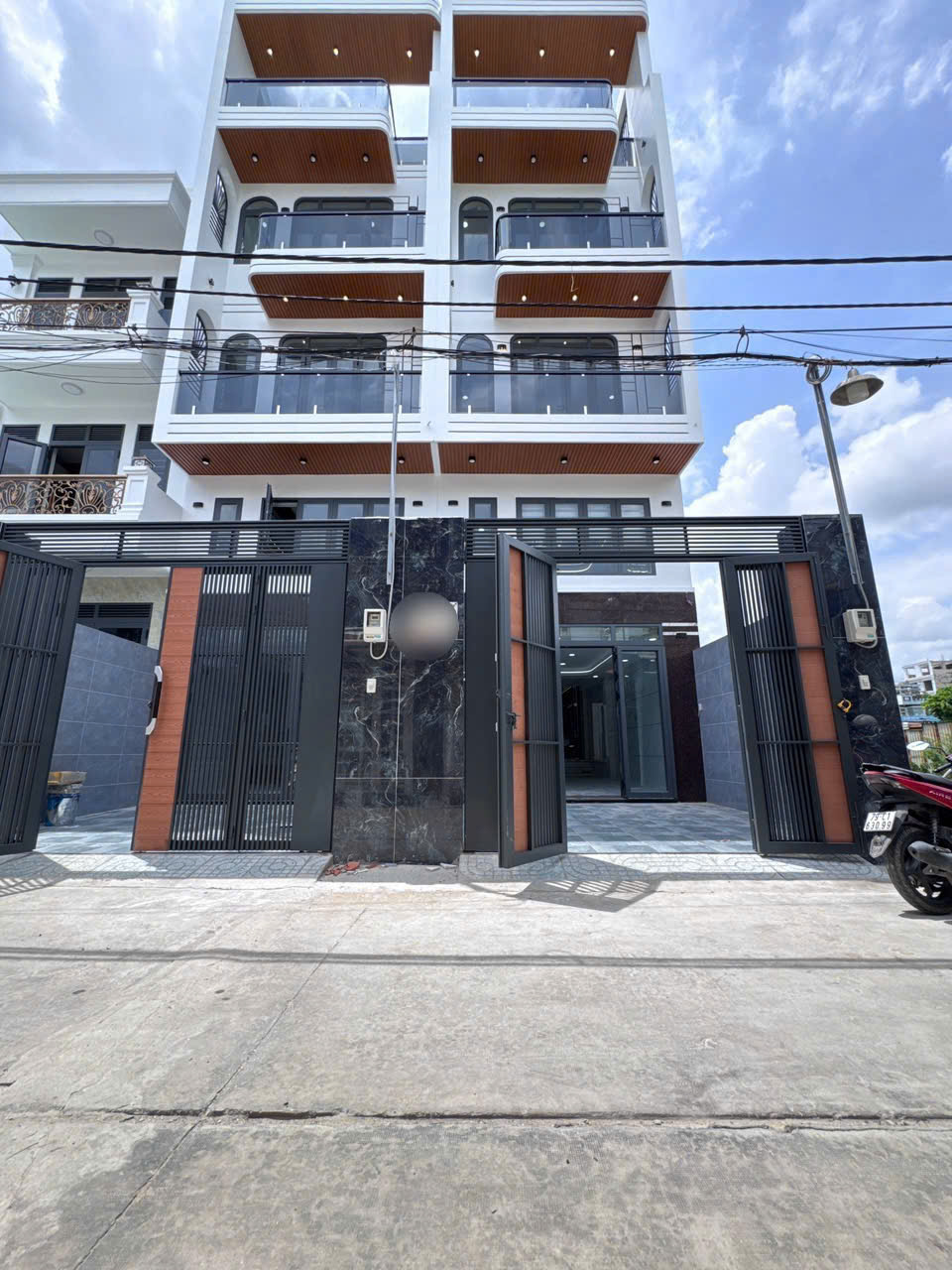 Bán 2 nhà siêu phẩm hẻm đường số 3, Bình Hưng Hòa dt 85,5m2 3 lầu 5pn,5wc giá 8,3 tỷ