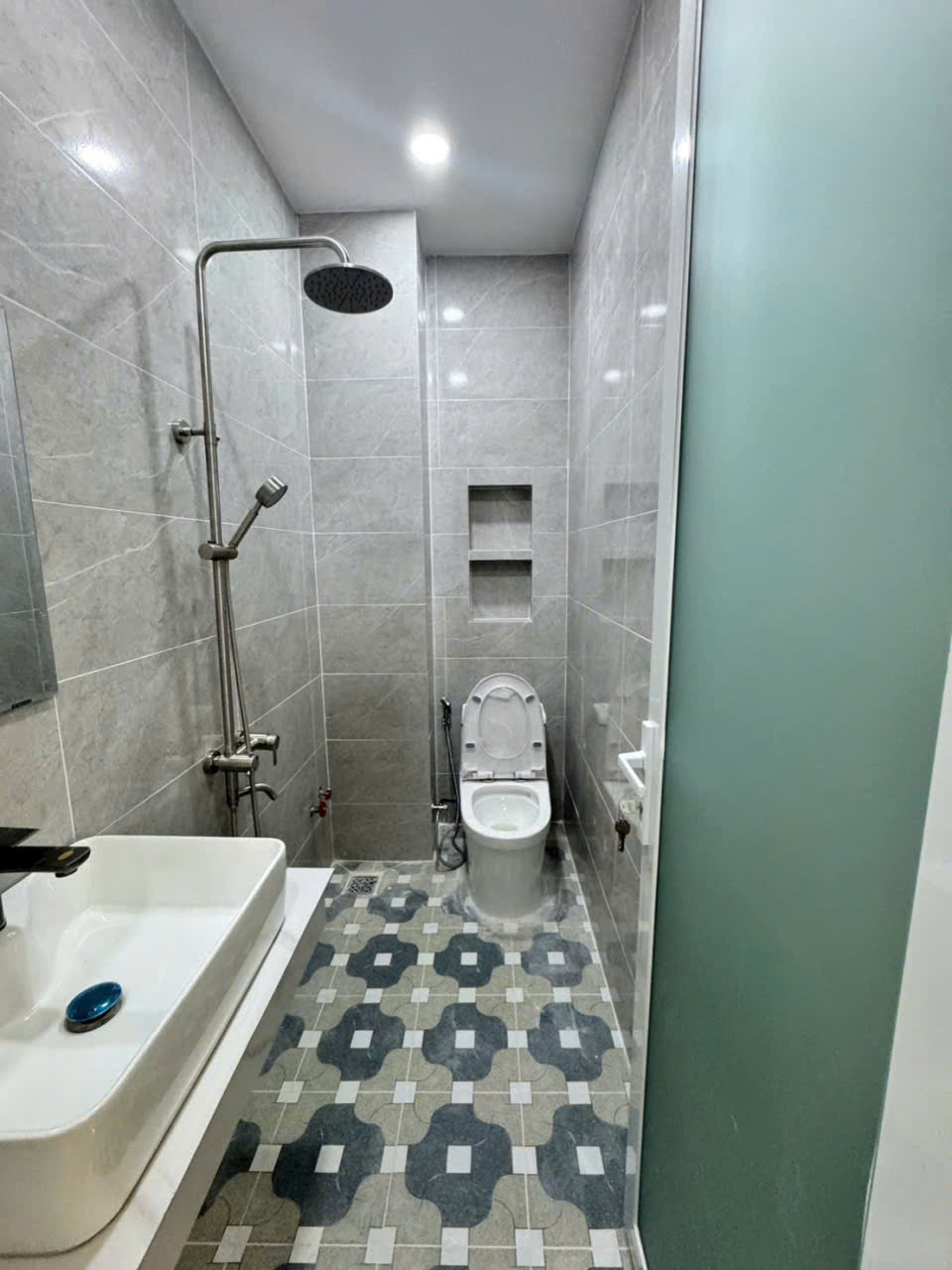 Bán nhà hẻm Liên Khu 4-5, BHH B dt 52,5m2 2 lầu,5pn,5wc giá 6,2 tỷ 11