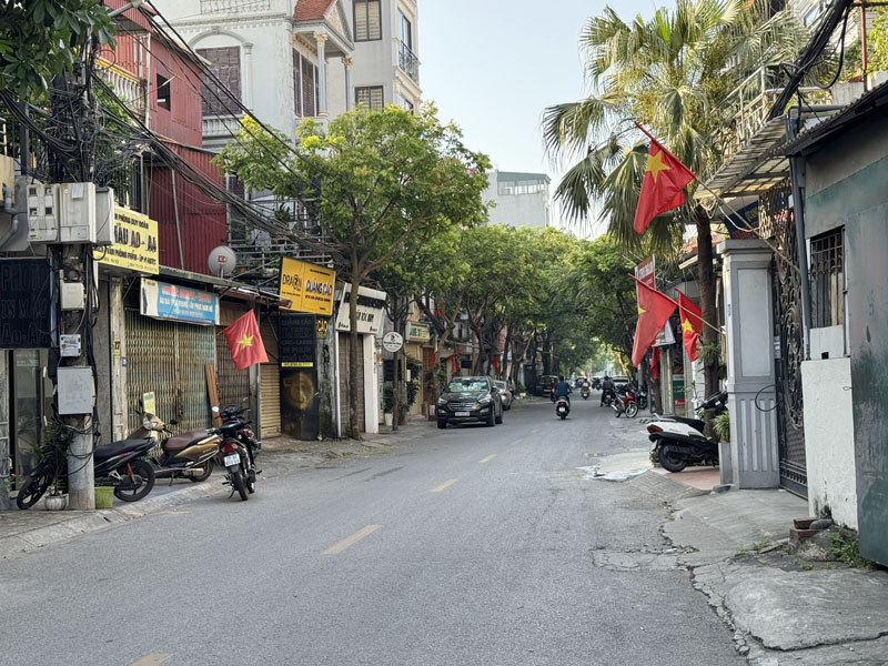 Bán Đất Mặt Phố Hoa Lâm 100m2: Đất Vàng Kinh Doanh, Sát Đường Ngô Gia Tự