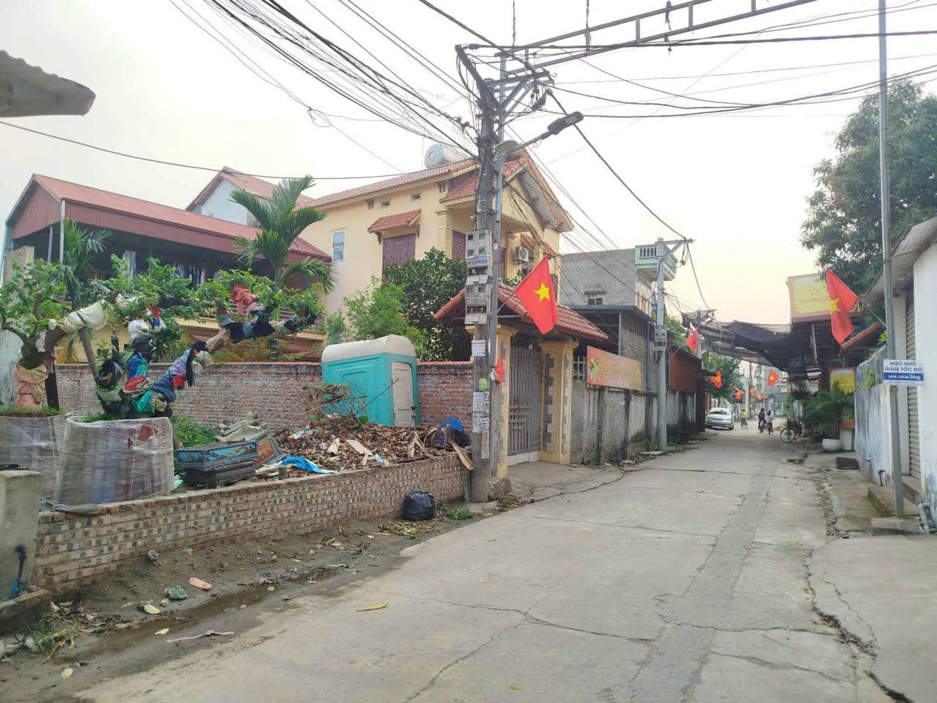 Cần bán 128m đất thôn Phú Hữu- Thanh Lâm, Mê Linh, thế đất vuông vắn, sổ sẵn giao dịch 2