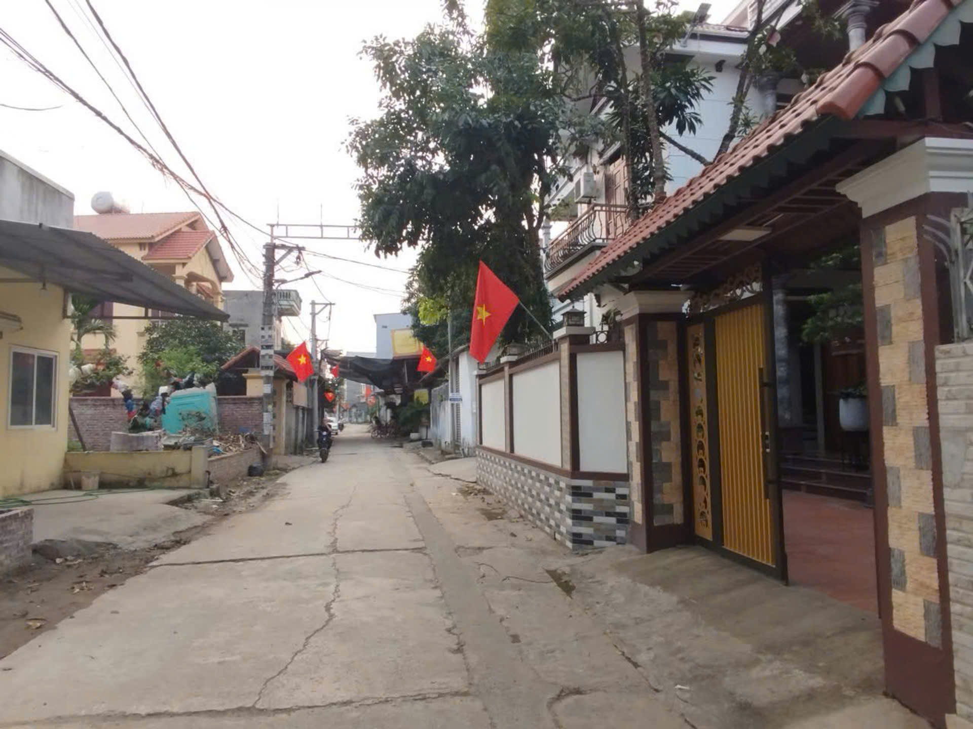 Cần bán 128m đất thôn Phú Hữu- Thanh Lâm, Mê Linh, thế đất vuông vắn, sổ sẵn giao dịch 3