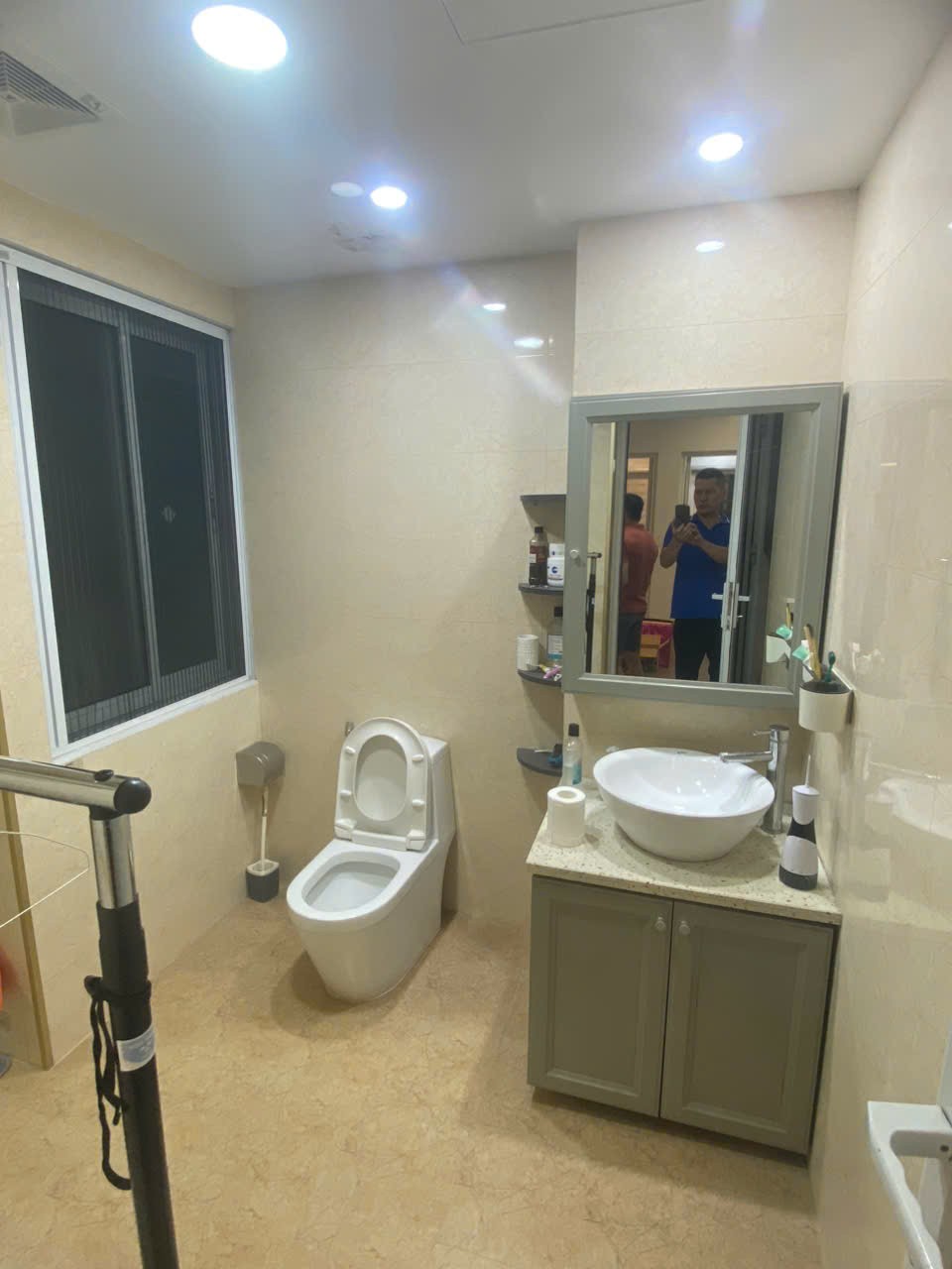 Cho thuê căn chung cư mini giá rẻ cực xịn sò tại Số 3, Ngo 120 , Ba Đình. Chỉ 10Tr 17
