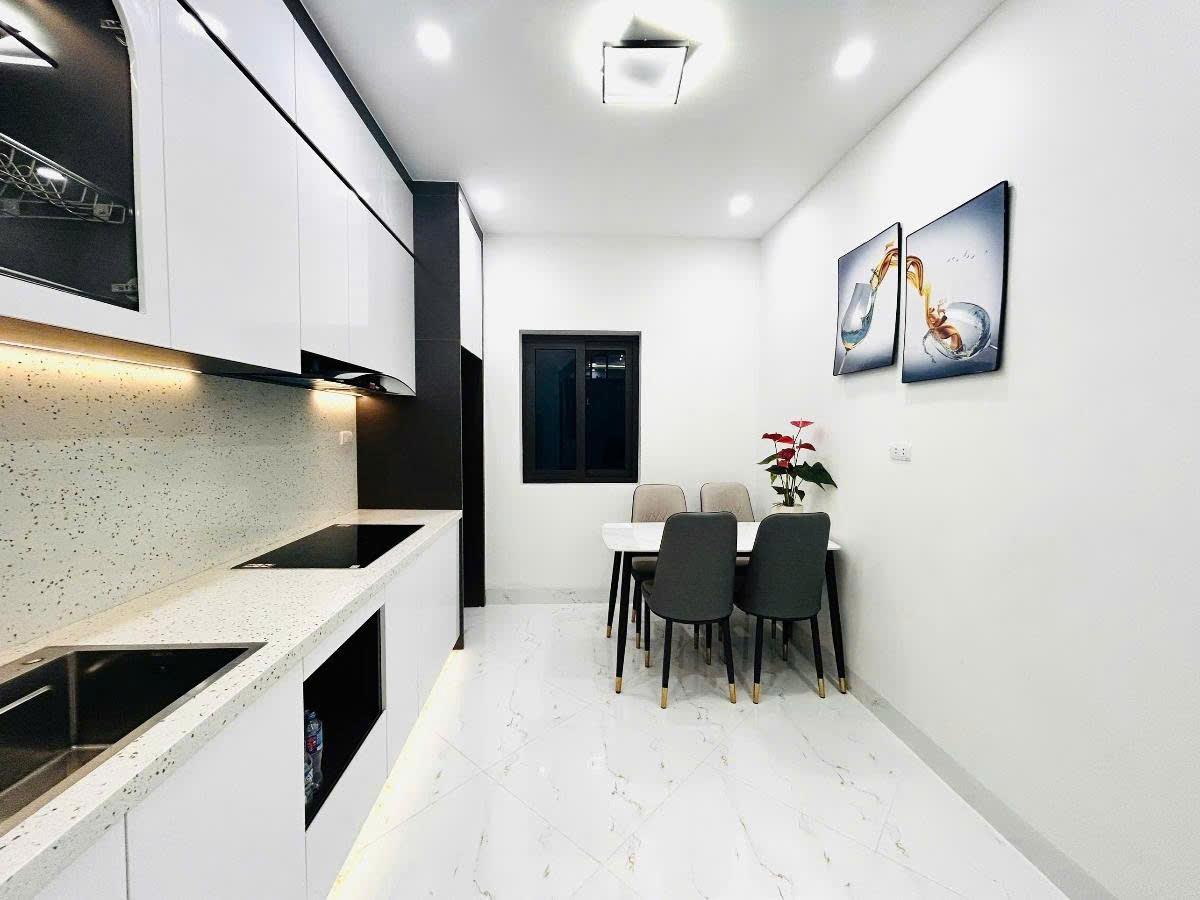 Tổ ấm lý tưởng  – Khu Phố Văn Minh, Dân Trí Cao – Con Cái Đi Học Tiện Lợi Đủ Đường 3