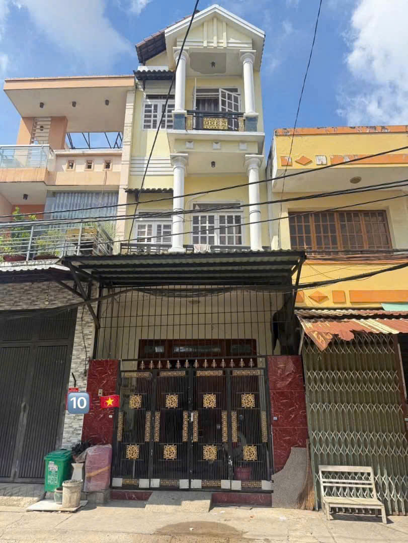 Bán nhà hẻm rộng 7m , Bình Hưng Hòa B, dt 60m2 2 lầu ,4pn,4wc giá 4,9 tỷ 4