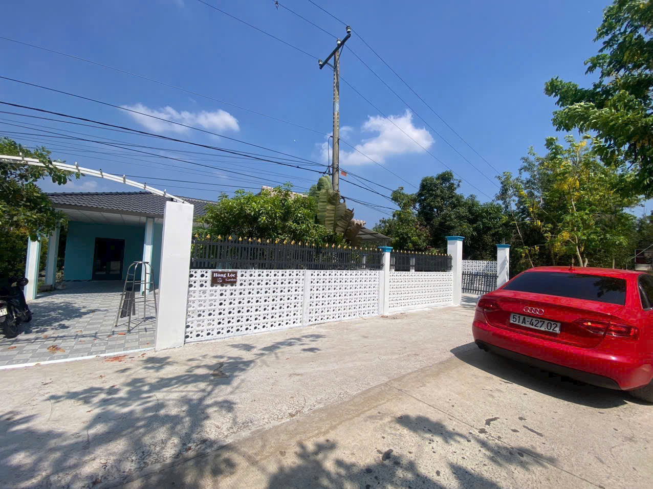 Bán nhà mái thái sân vườn xã Lương Bình, dt 500m2 full thổ , đường oto beton giá 4,5 tỷ 2