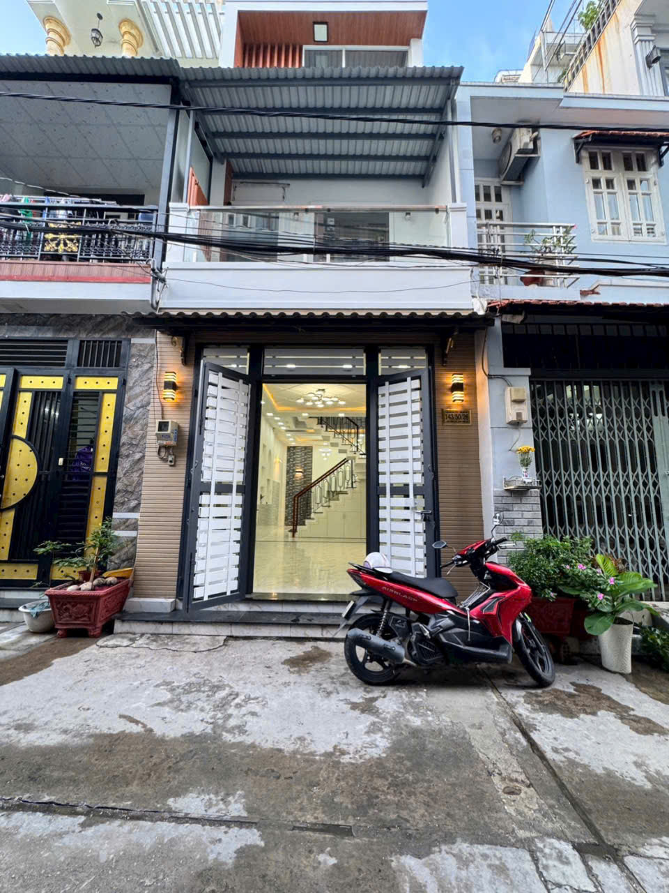 Bán nhà hẻm Liên Khu 5-6, Bình Hưng Hòa B, dt 48m2 , 2 lầu,3pn,3wc giá 5,39 tỷ